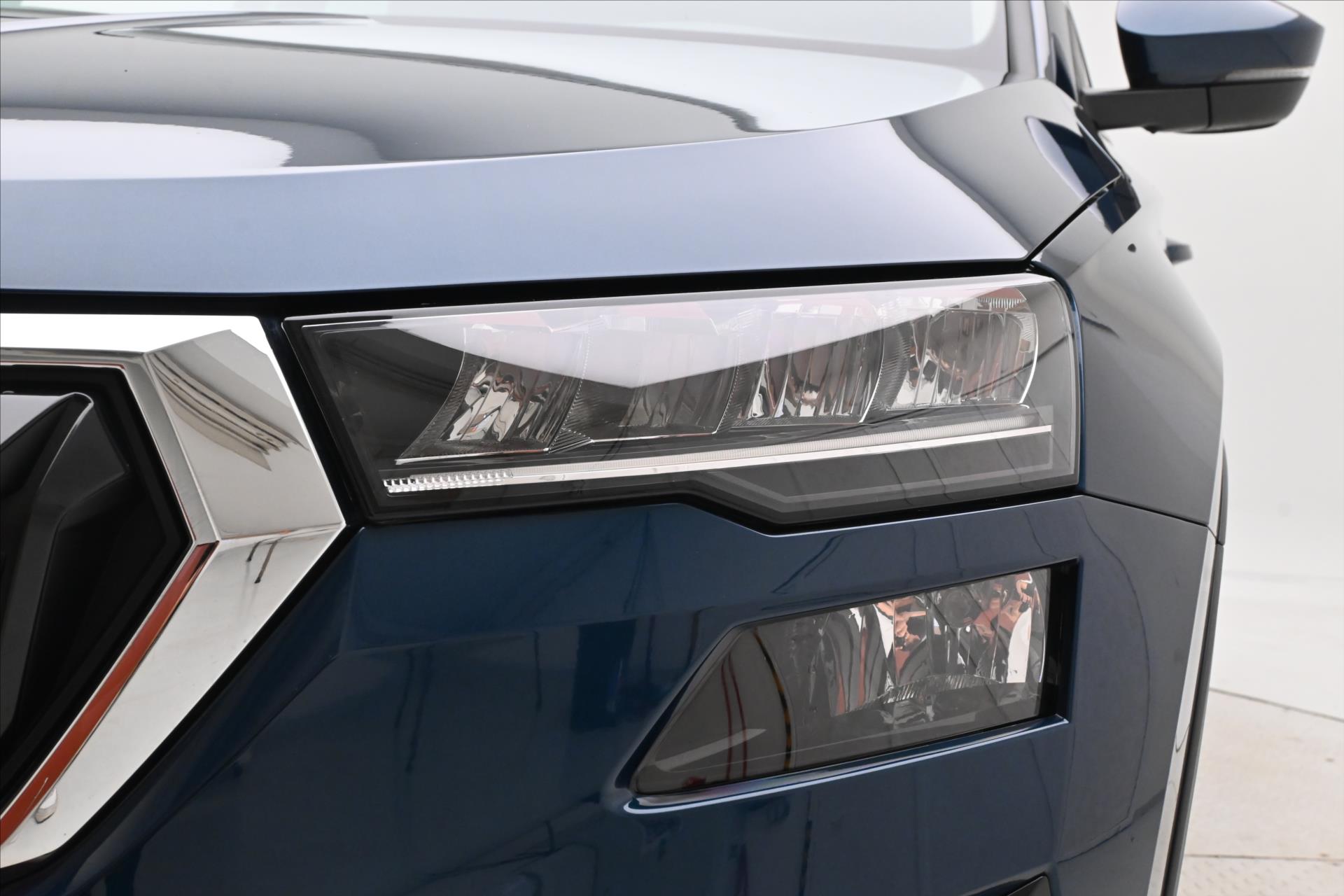 Main photo of the car Skoda Karoq 2.0 TDI 85 kW DSG VIRTUAL Warranty up to 5 years (29)