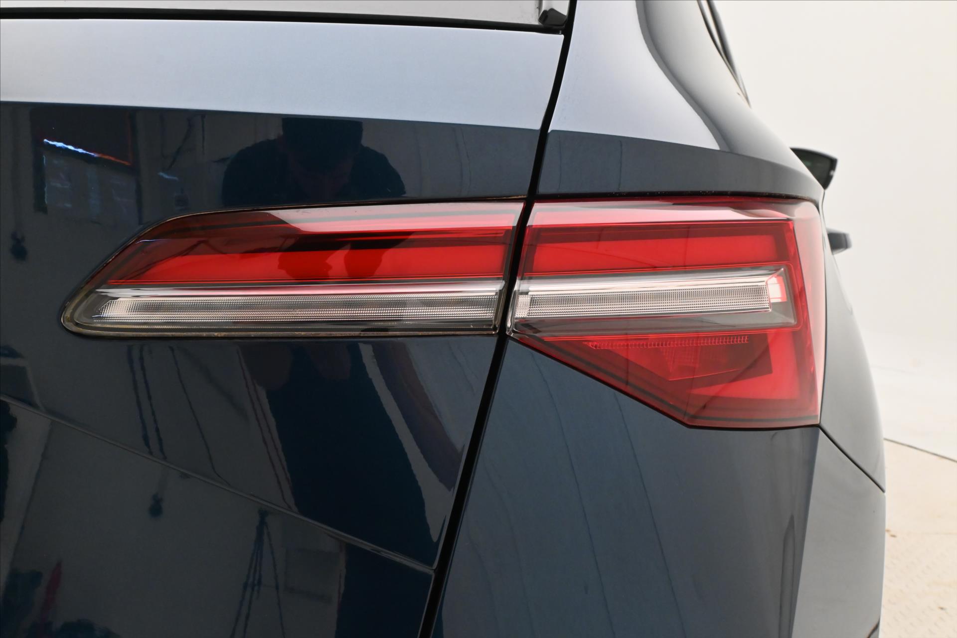 Main photo of the car Skoda Karoq 2.0 TDI 85 kW DSG VIRTUAL Warranty up to 5 years (30)