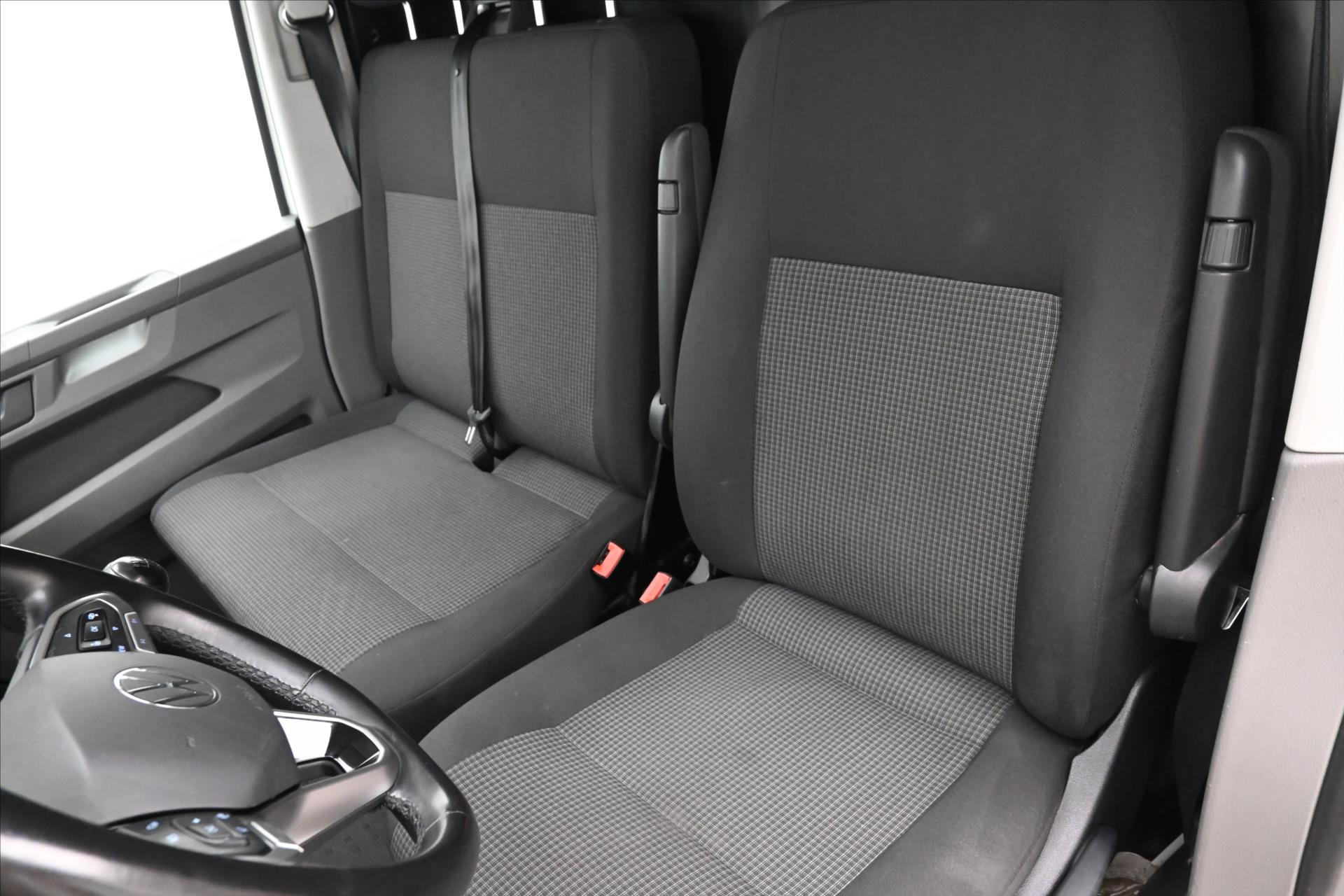Hlavní fotografie vozu Volkswagen Transporter 2,0 TDI 110kW AC Manuál Navi Záruka až 5 let (28)