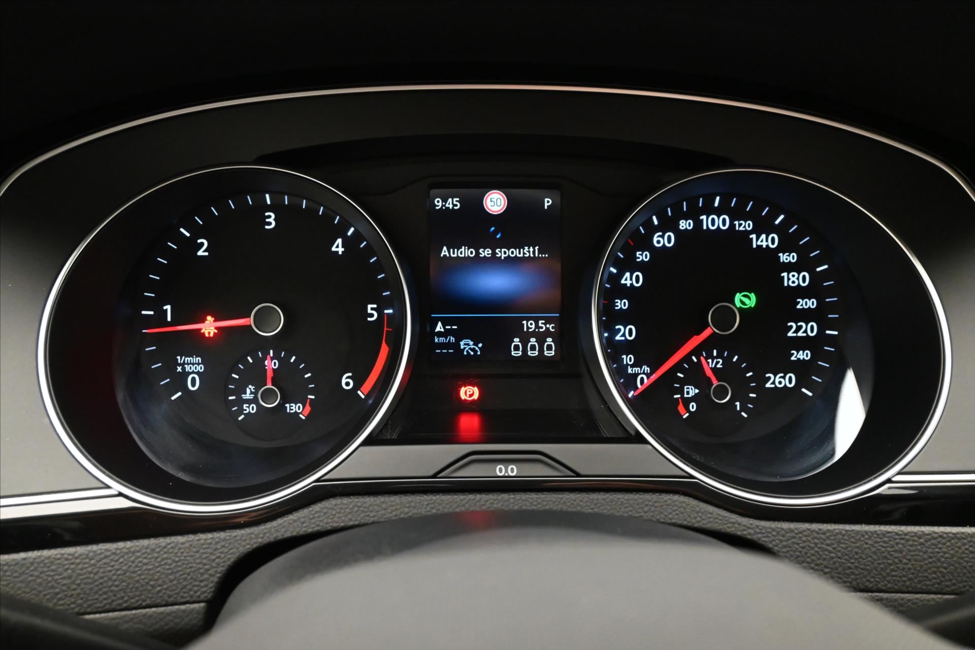Hlavní fotografie vozu Volkswagen Passat 2,0 TDI 110 kW DSG Business Záruka až 5 let (16)