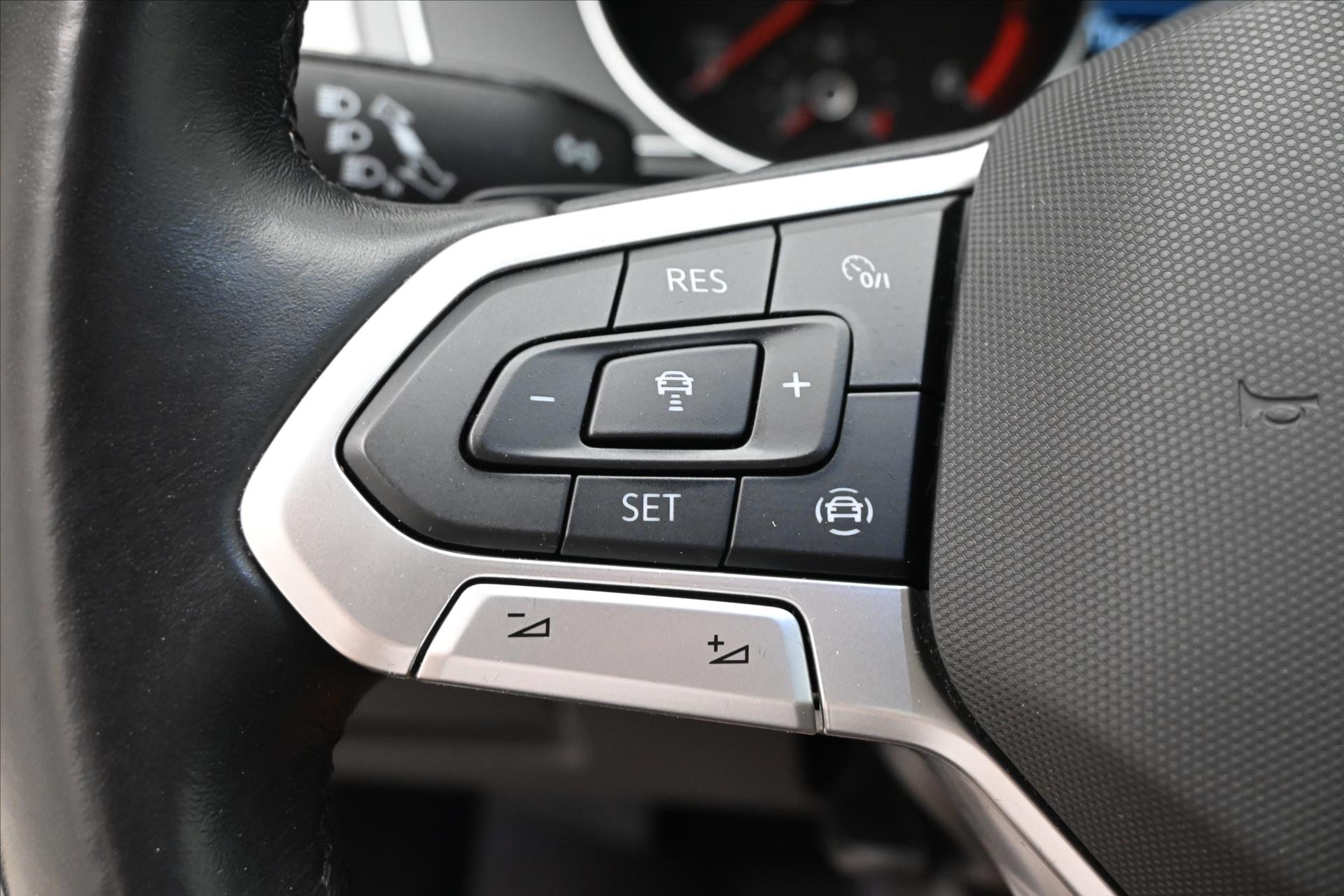Hlavní fotografie vozu Volkswagen Passat 2,0 TDI 110 kW DSG Business Záruka až 5 let (23)