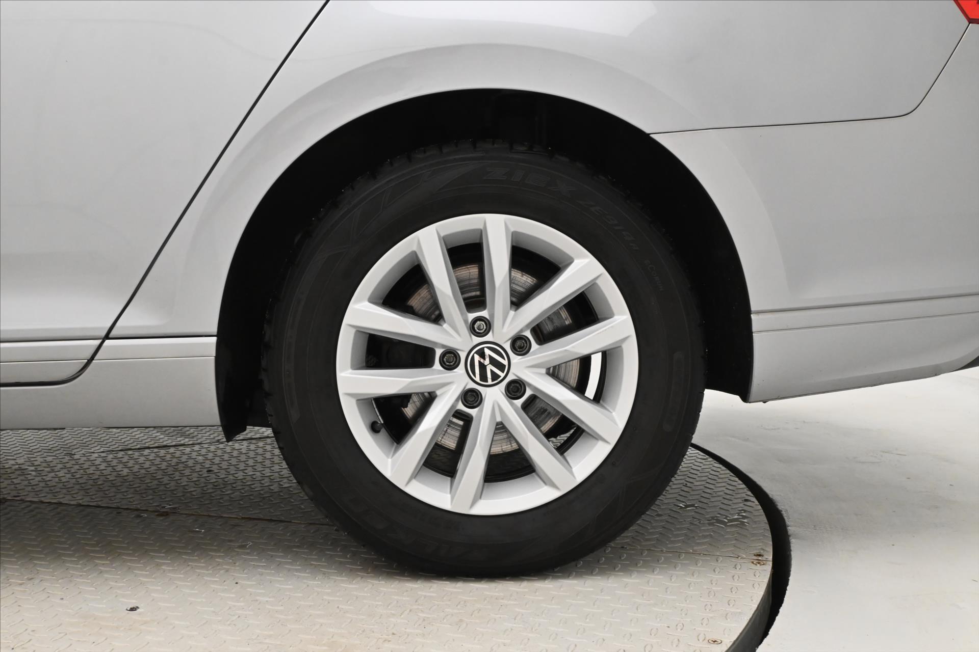 Hlavní fotografie vozu Volkswagen Passat 2,0 TDI 110 kW DSG Business Záruka až 5 let (31)