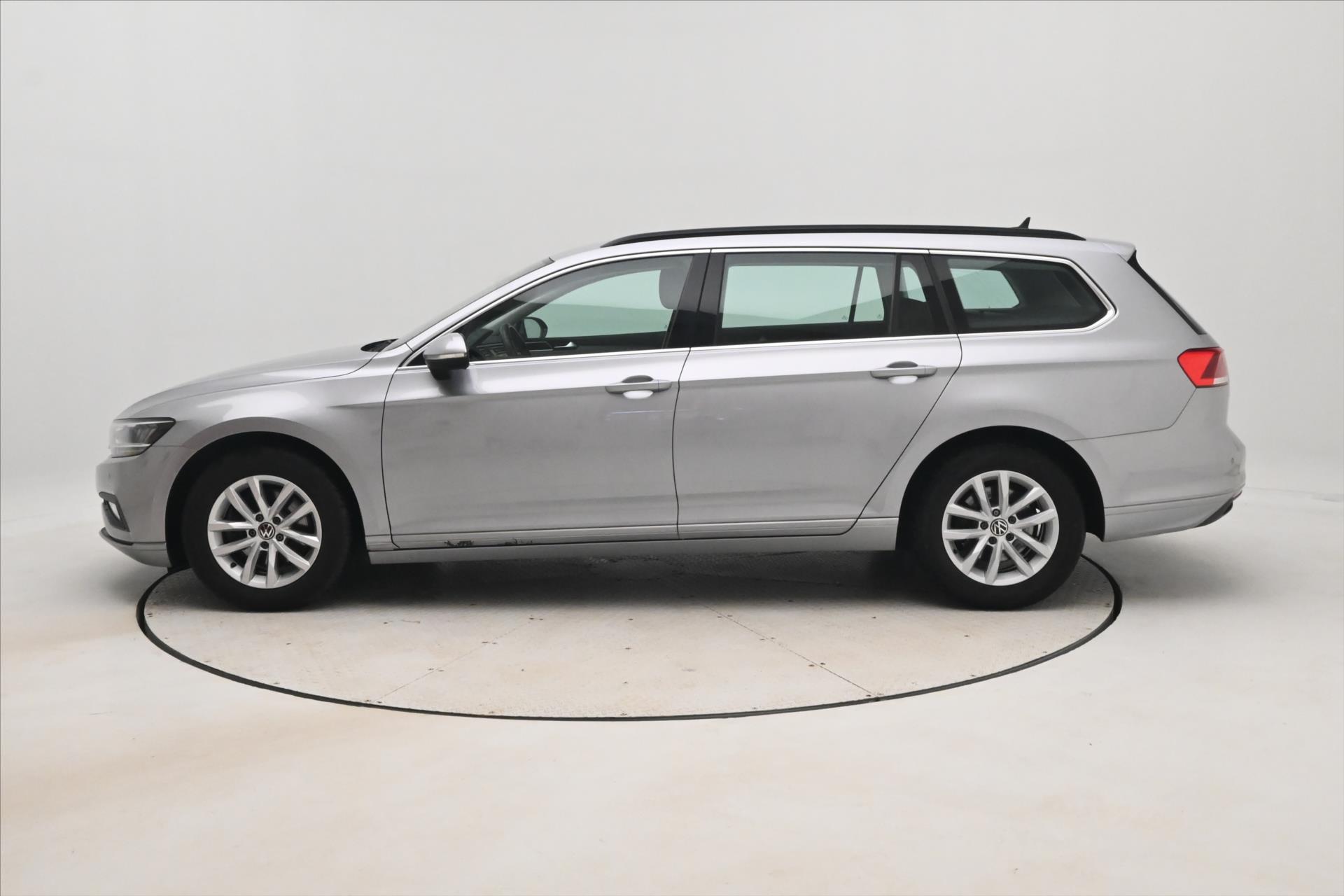 Hlavní fotografie vozu Volkswagen Passat 2,0 TDI 110 kW DSG Business Záruka až 5 let (8)