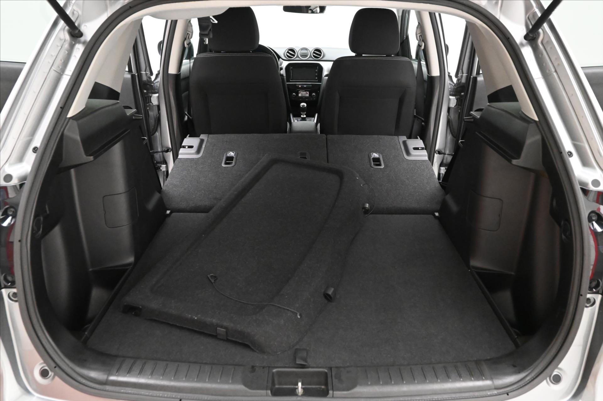 Hlavní fotografie vozu Suzuki Vitara 1,4 HYBRID 95kW Active Záruka až 5 let (11)