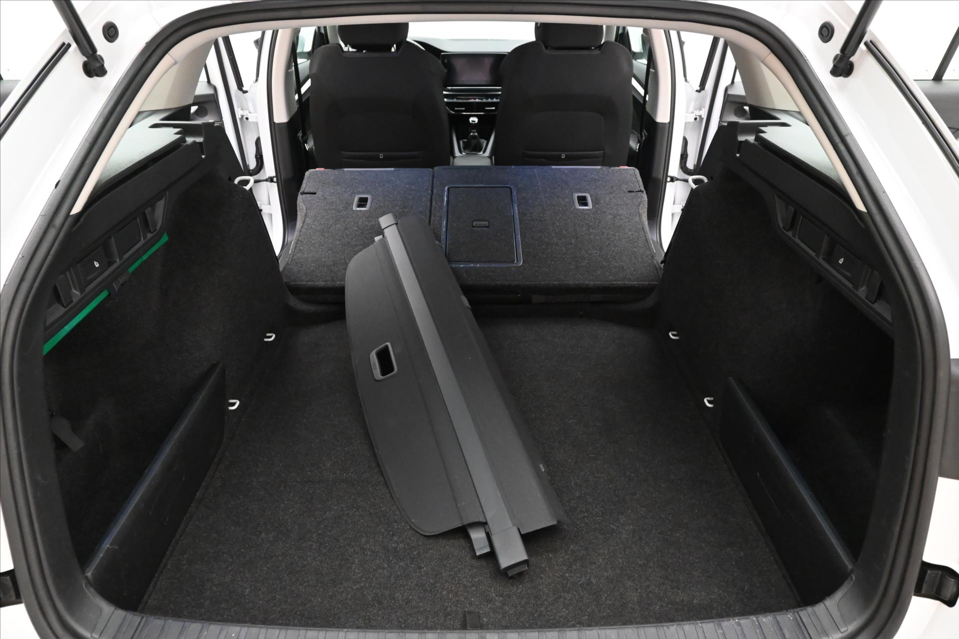 Hlavní fotografie vozu Škoda Octavia 2,0 TDI 85kW Style Záruka až 5 let (11)
