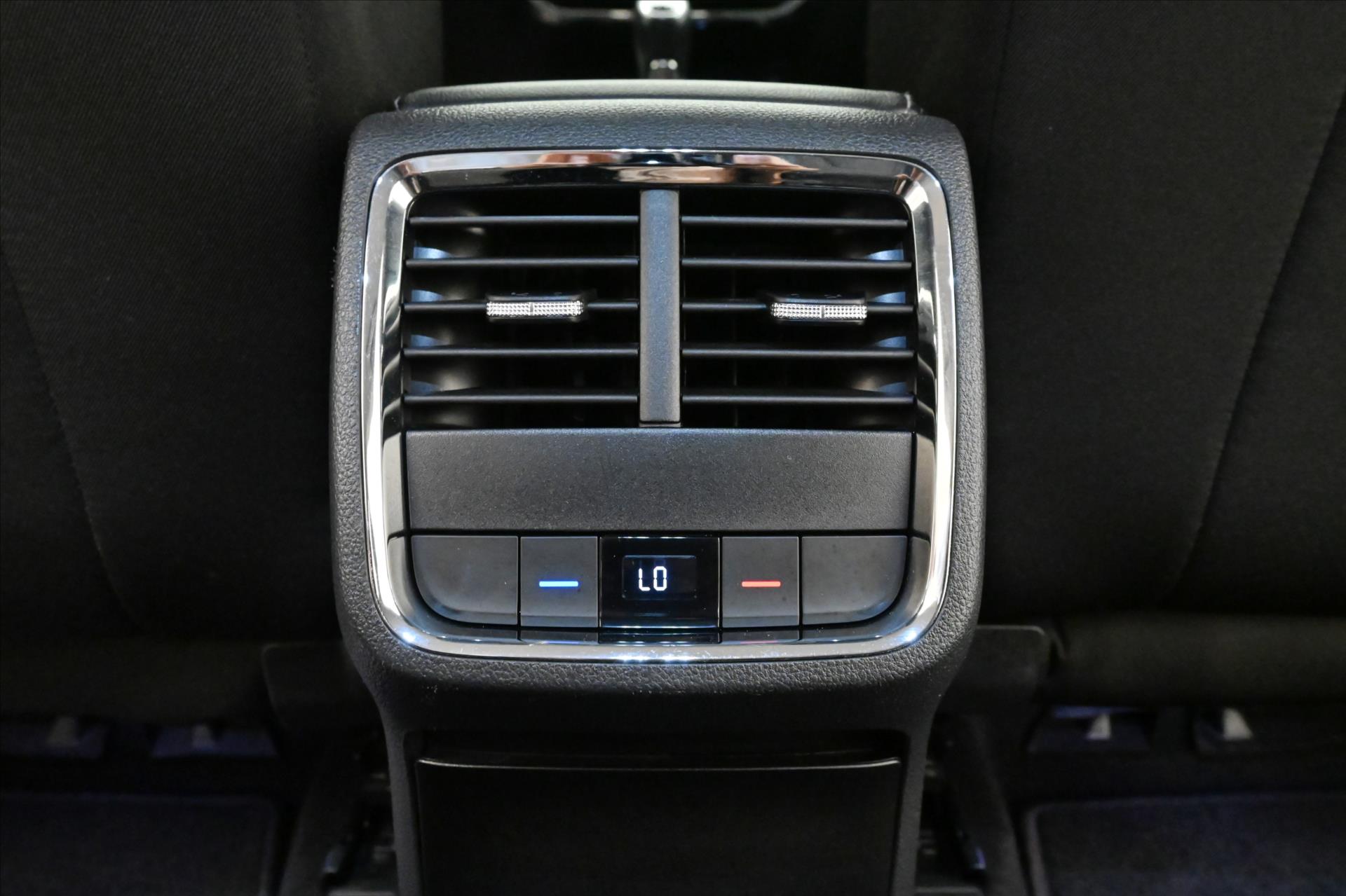 Hlavní fotografie vozu Škoda Octavia 2,0 TDI 85kW Style Záruka až 5 let (22)