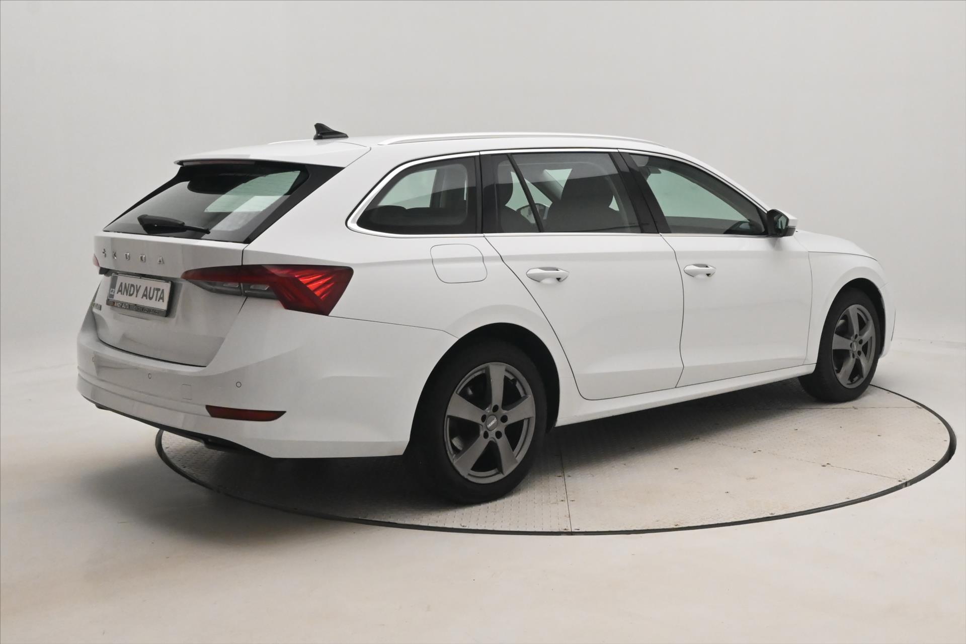 Hlavní fotografie vozu Škoda Octavia 2,0 TDI 85kW Style Záruka až 5 let (5)