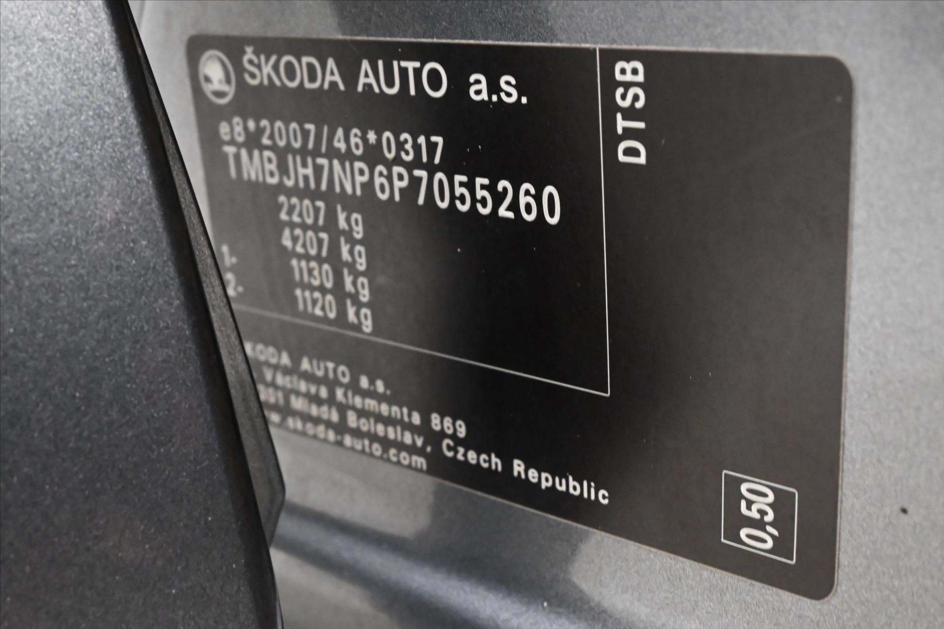 Hlavní fotografie vozu Škoda Superb 2,0 TDI 110 kW DSG Style Záruka až 5 let (12)