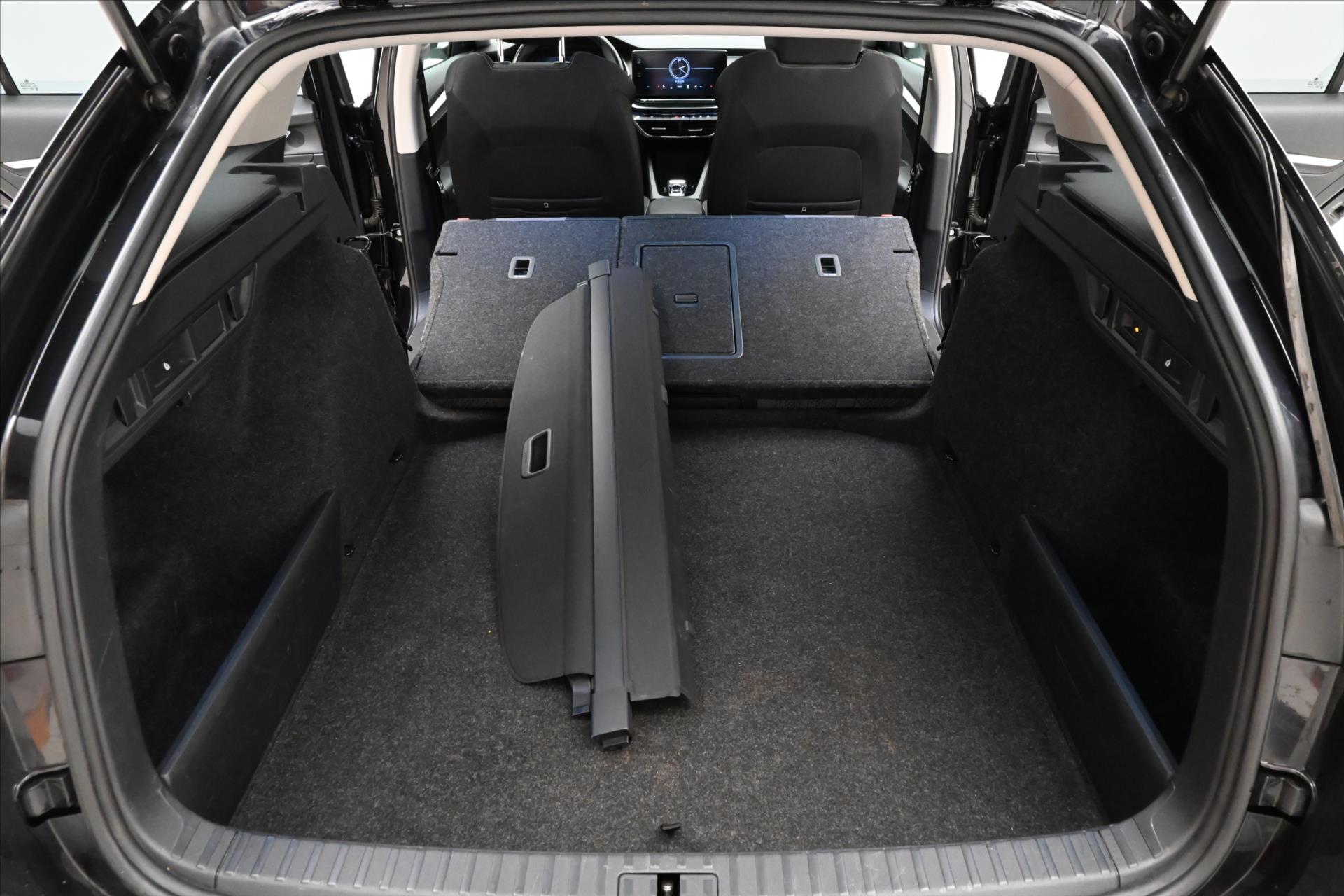 Main photo of the car Skoda Octavia 2.0 TDI 110kW DSG Style Warranty up to 5 years (11)