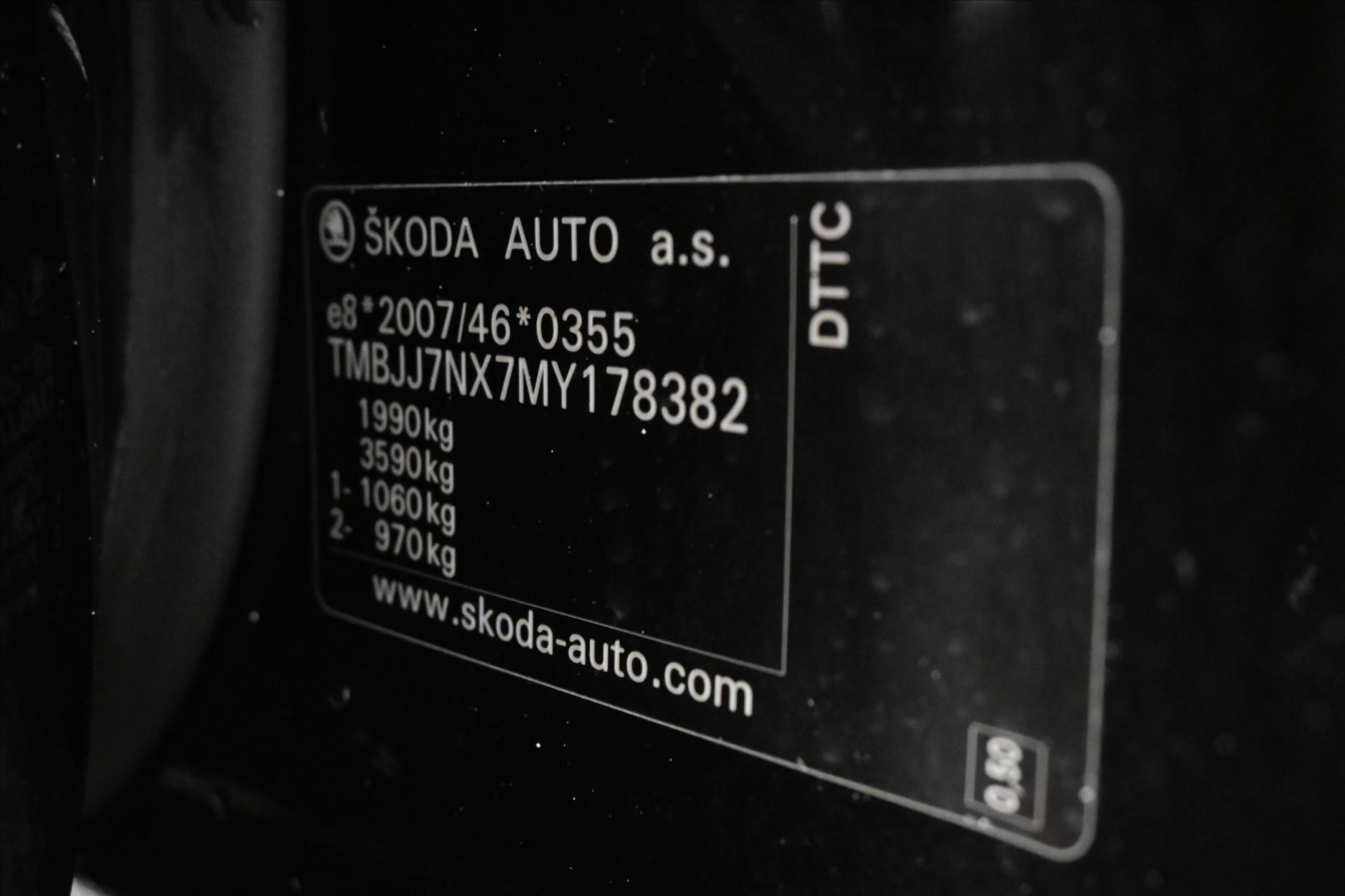 Main photo of the car Skoda Octavia 2.0 TDI 110kW DSG Style Warranty up to 5 years (12)