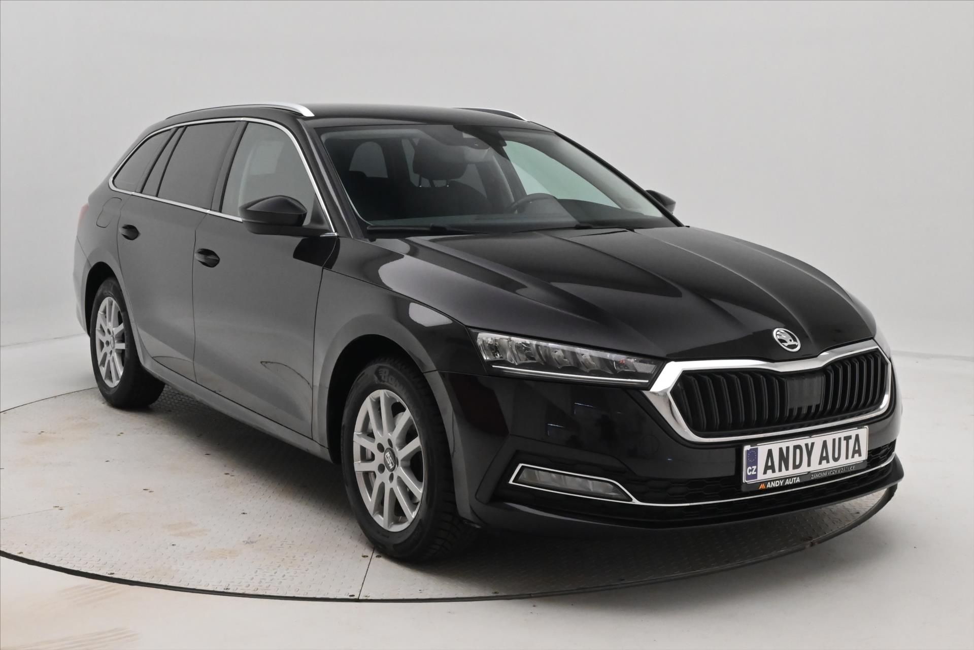 Main photo of the car Skoda Octavia 2.0 TDI 110kW DSG Style Warranty up to 5 years (3)