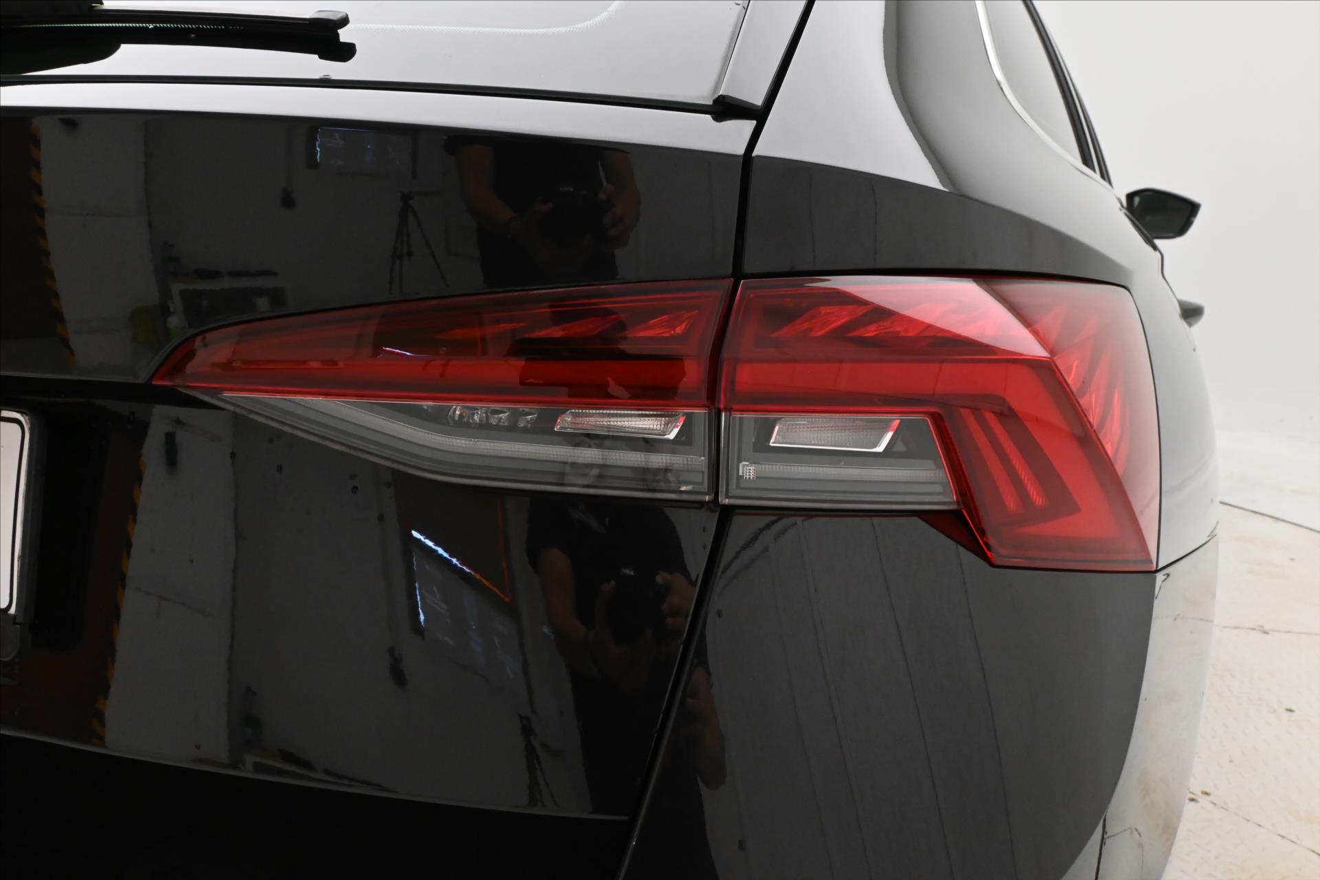 Main photo of the car Skoda Octavia 2.0 TDI 110kW DSG Style Warranty up to 5 years (31)