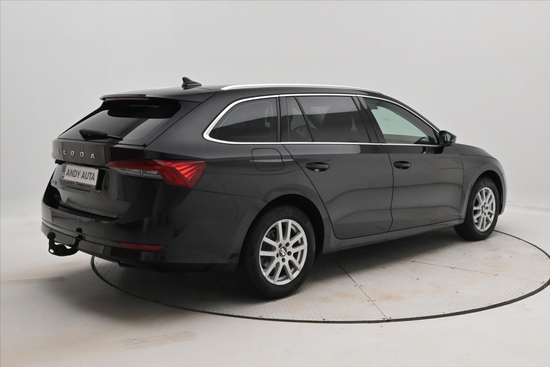 Main photo of the car Skoda Octavia 2.0 TDI 110kW DSG Style Warranty up to 5 years (5)