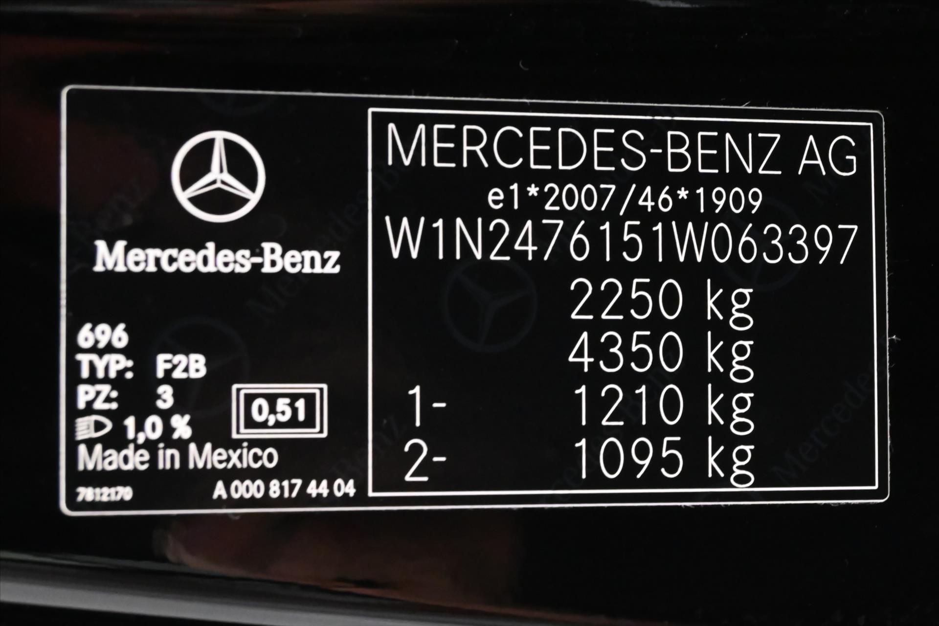 Main photo of the car Mercedes-Benz GLB 2.0 220d 140 kW 4MATIC Warranty up to 5 years (12)