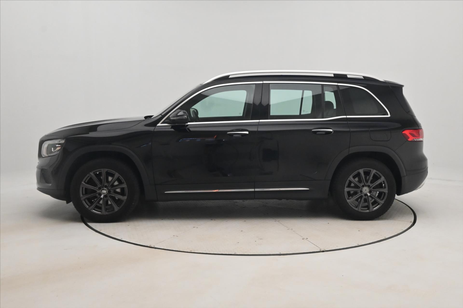 Main photo of the car Mercedes-Benz GLB 2.0 220d 140 kW 4MATIC Warranty up to 5 years (8)