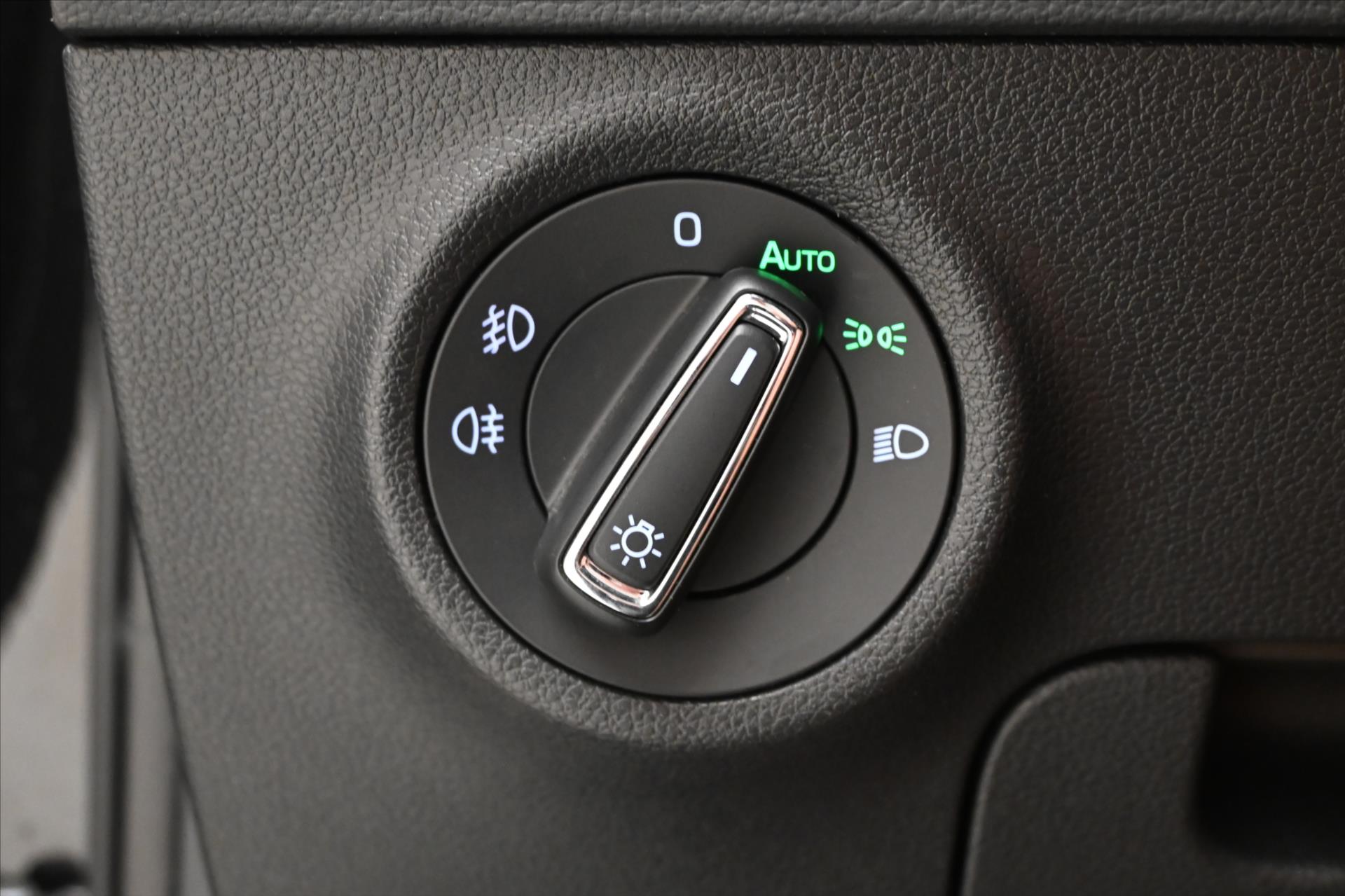 Hlavní fotografie vozu Škoda Karoq 1,5 TSI 110 kW STYLE Záruka až 5 let (26)