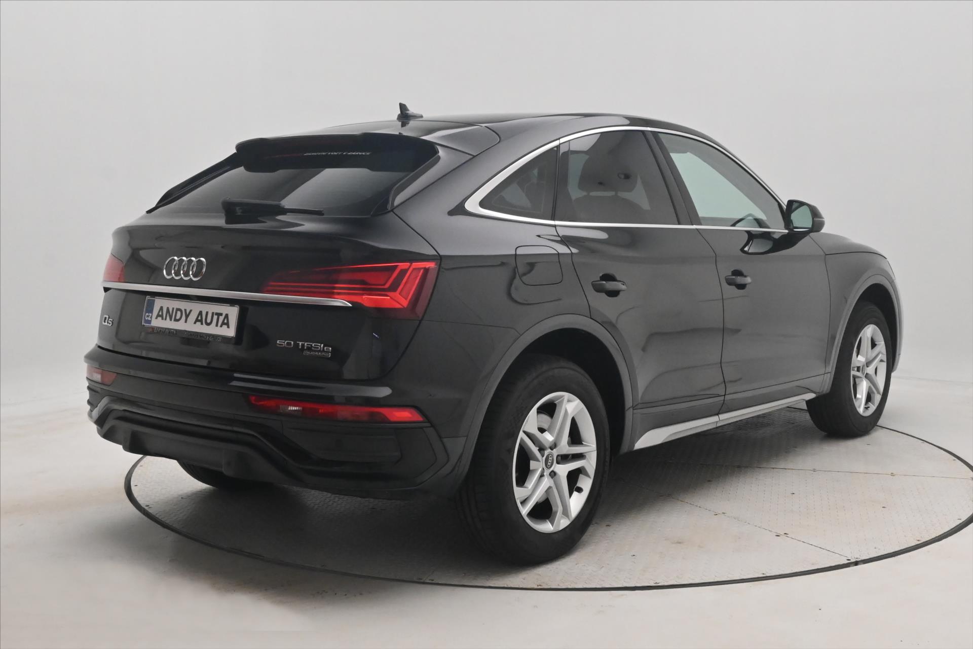Main photo of the car Audi Q5 2.0 50TFSIe 195kW 4x4 S-Tronic Sportback Warranty up to 5 l (5)