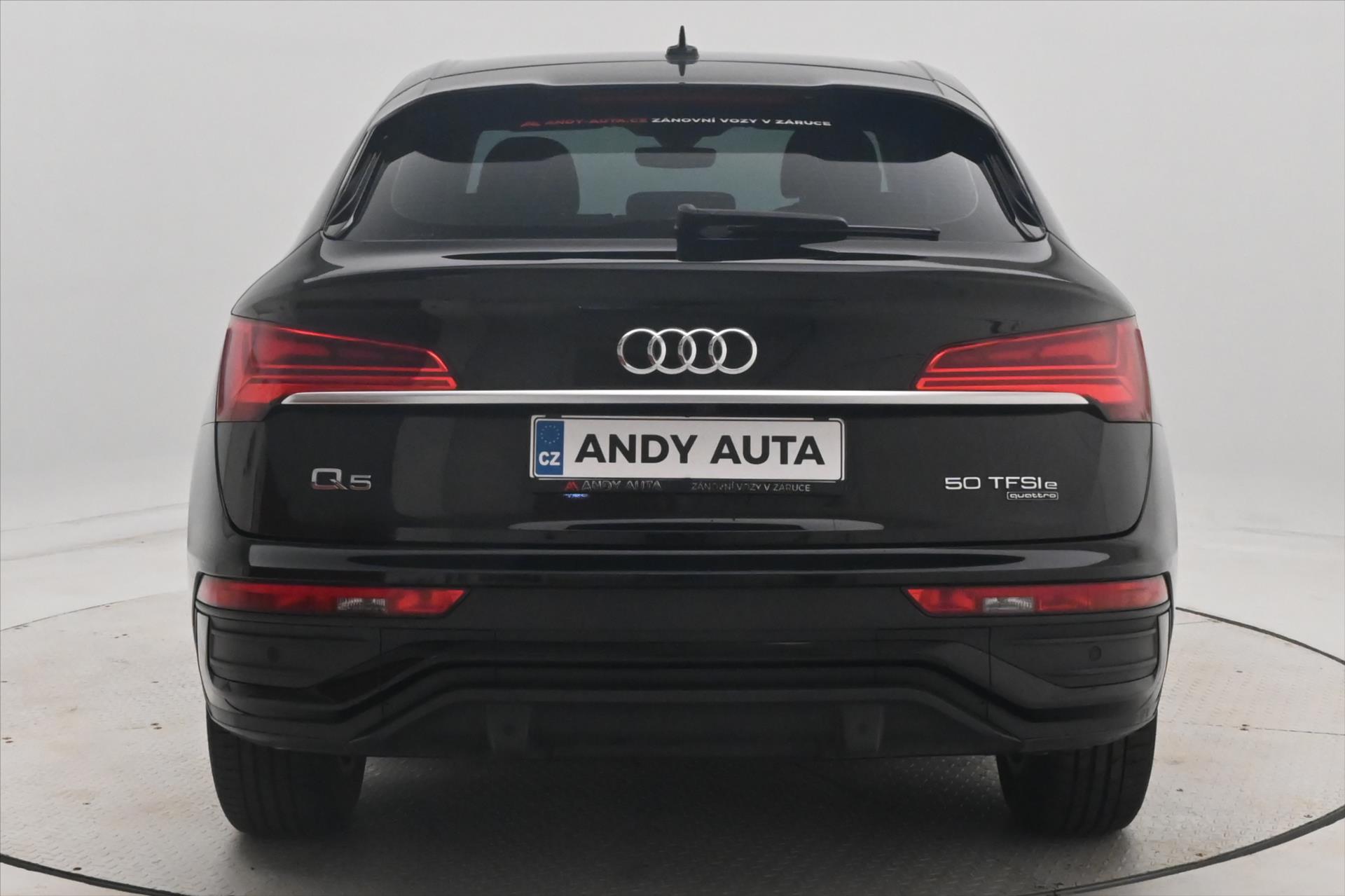 Hlavní fotografie vozu Audi Q5 2,0 50TFSIe 195kW 4x4 S-Tronic Sportback Záruka až 5 l (7)