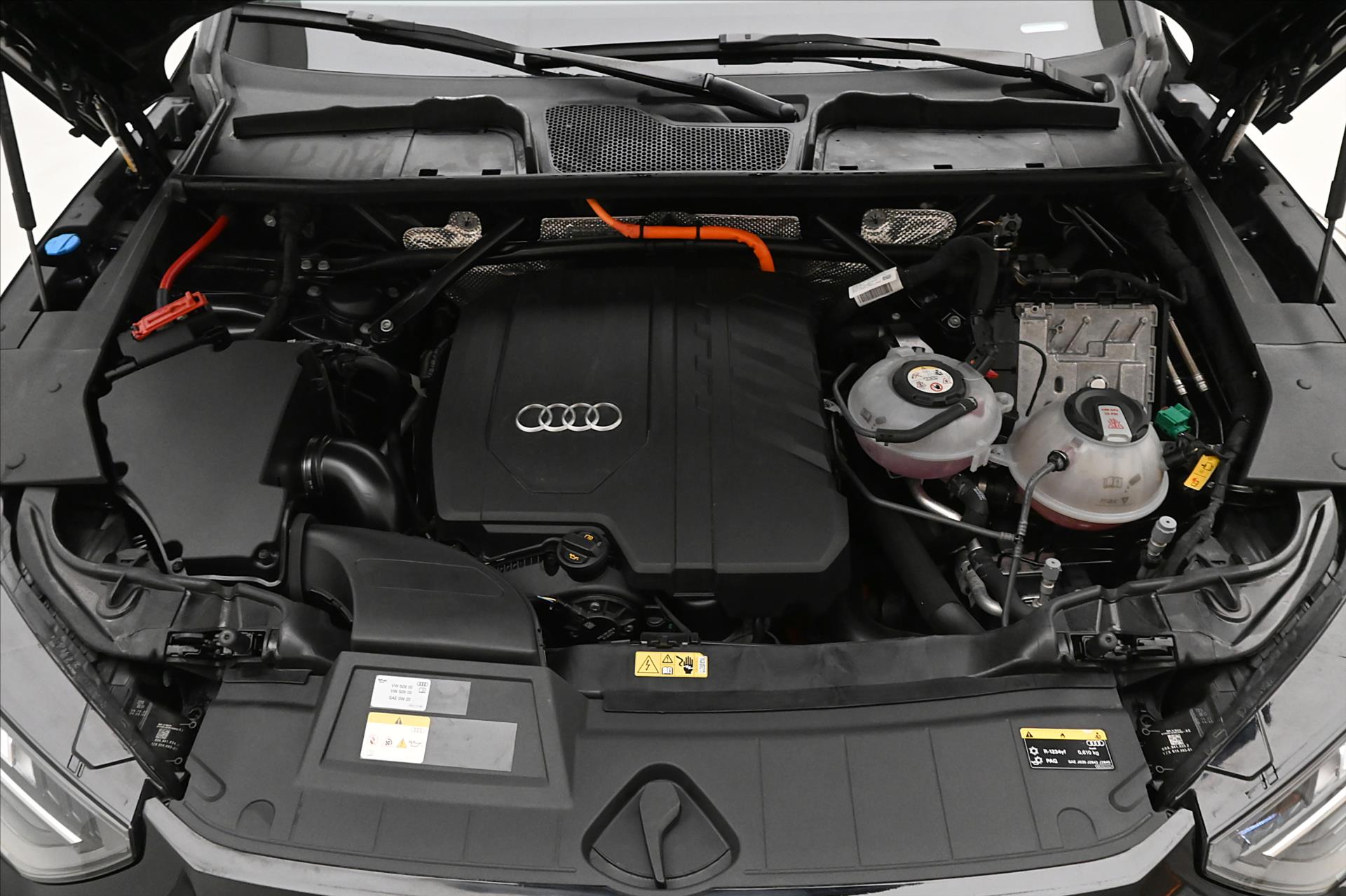 Hlavní fotografie vozu Audi Q5 2,0 50TFSIe 195kW 4x4 S-Tronic Sportback Záruka až 5 l (10)