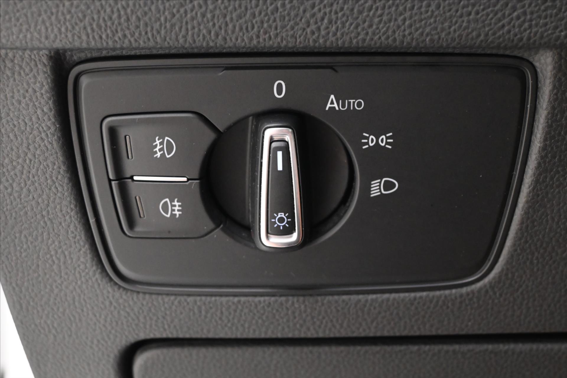 Main photo of the car Volkswagen Passat 2.0 TDI 110kW DSG Business Warranty up to 5 years (27)