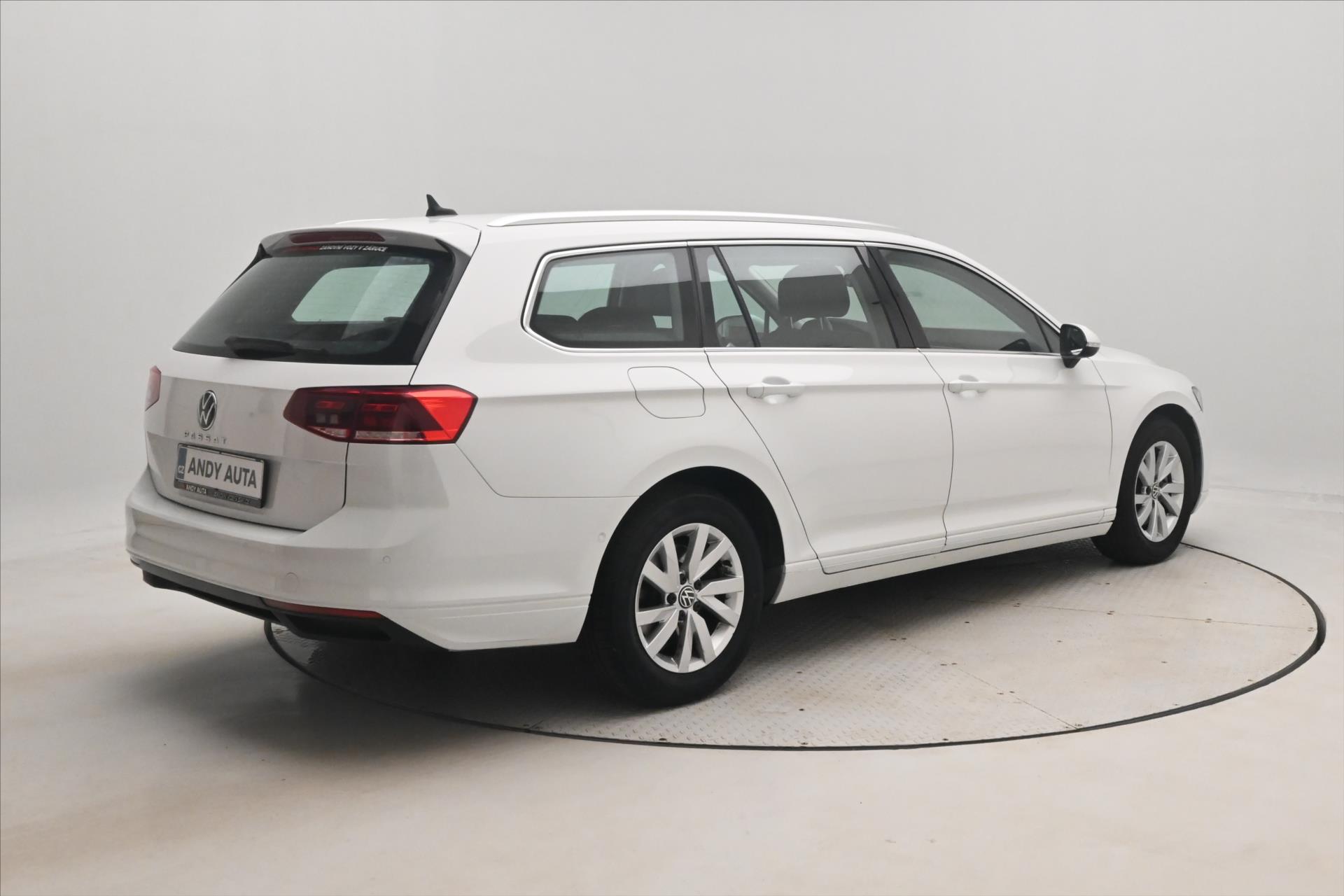 Main photo of the car Volkswagen Passat 2.0 TDI 110kW DSG Business Warranty up to 5 years (5)