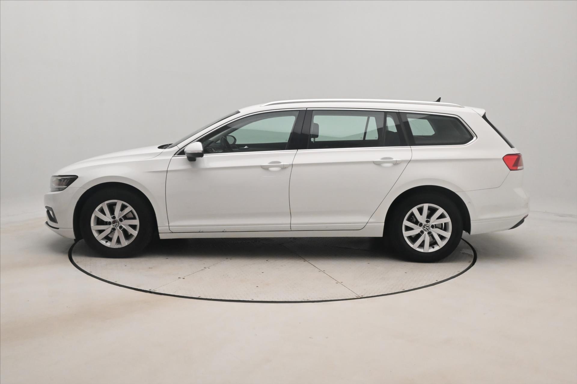 Main photo of the car Volkswagen Passat 2.0 TDI 110kW DSG Business Warranty up to 5 years (8)