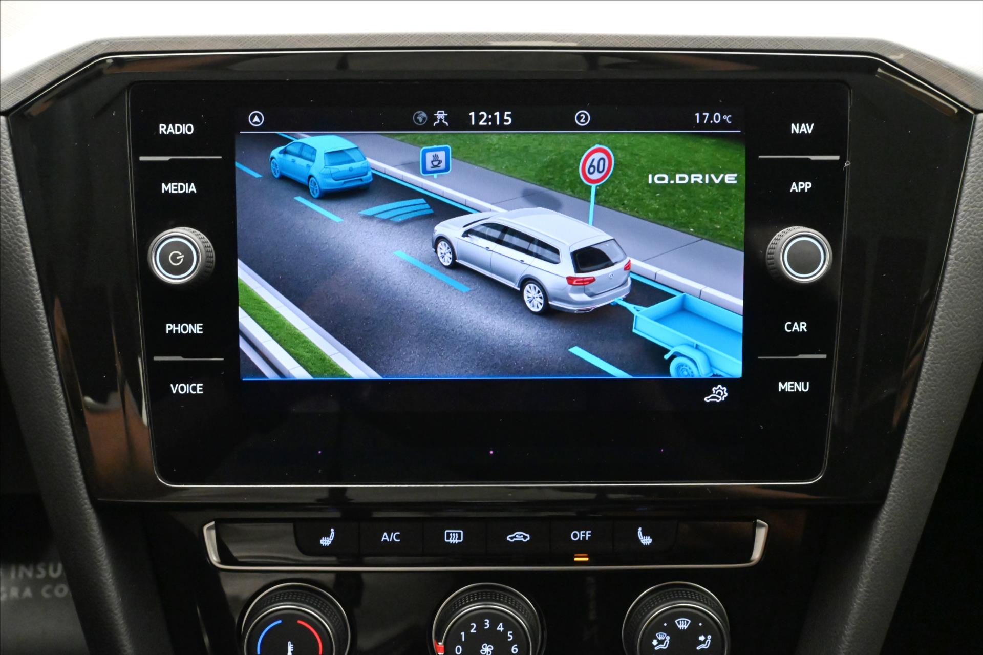 Main photo of the car Volkswagen Passat 1.5 TSI 110 kW Business Warranty up to 5 years (19)