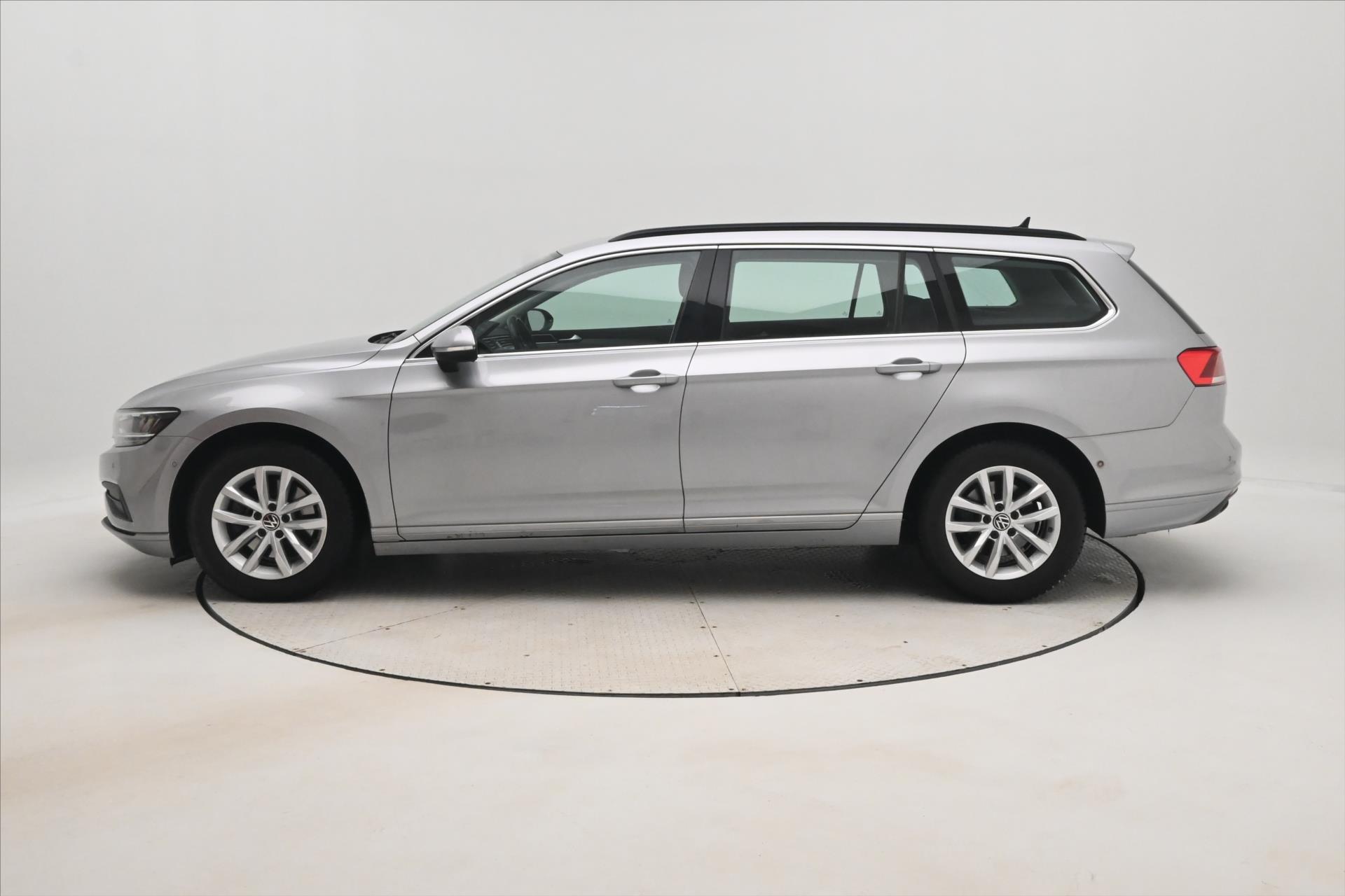 Hlavní fotografie vozu Volkswagen Passat 1,5 TSI 110 kW Business Záruka až 5 let (9)