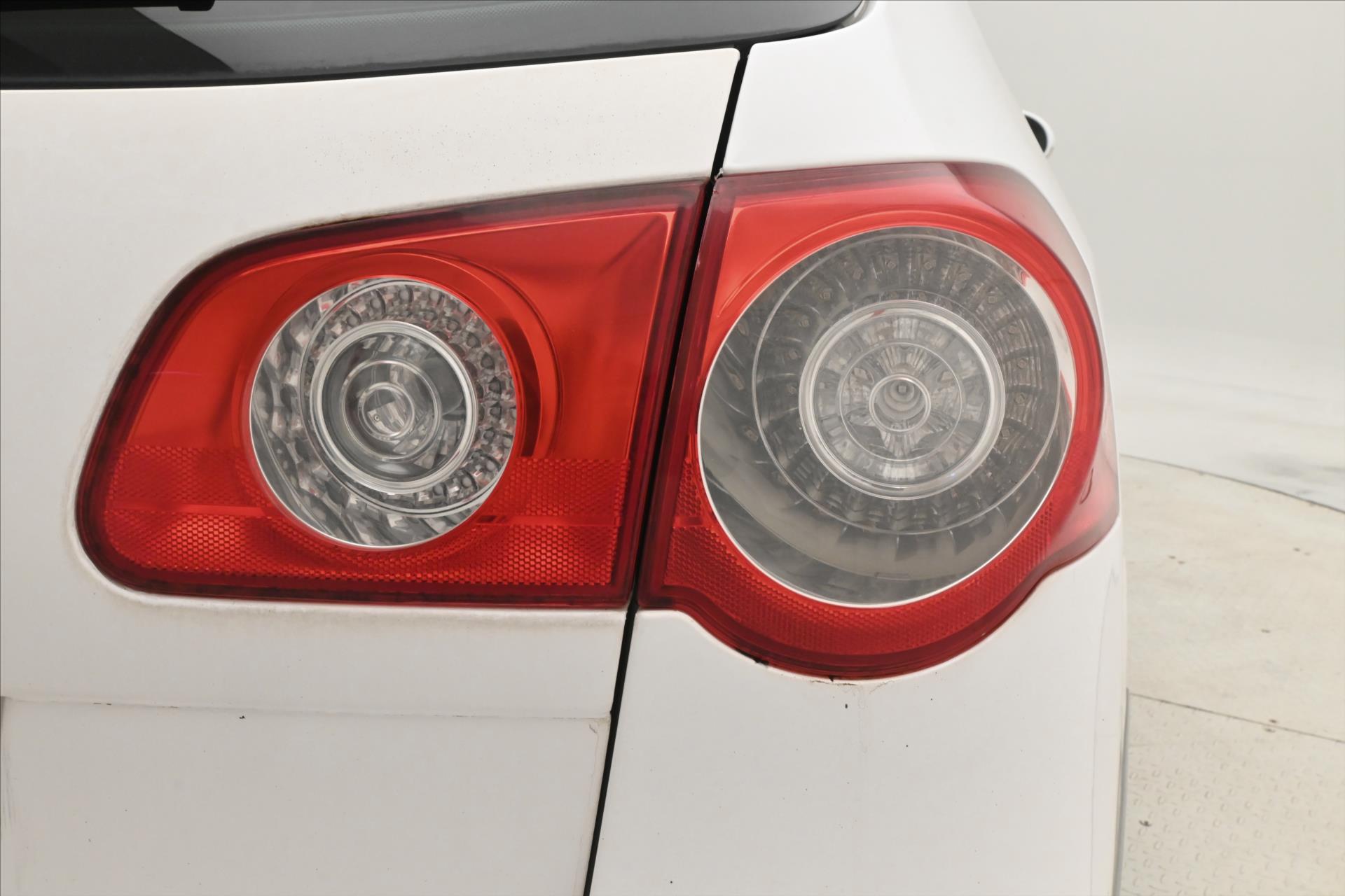 Hlavní fotografie vozu Volkswagen Passat 2,0 TDI 103kW 4x4 Manuál (28)