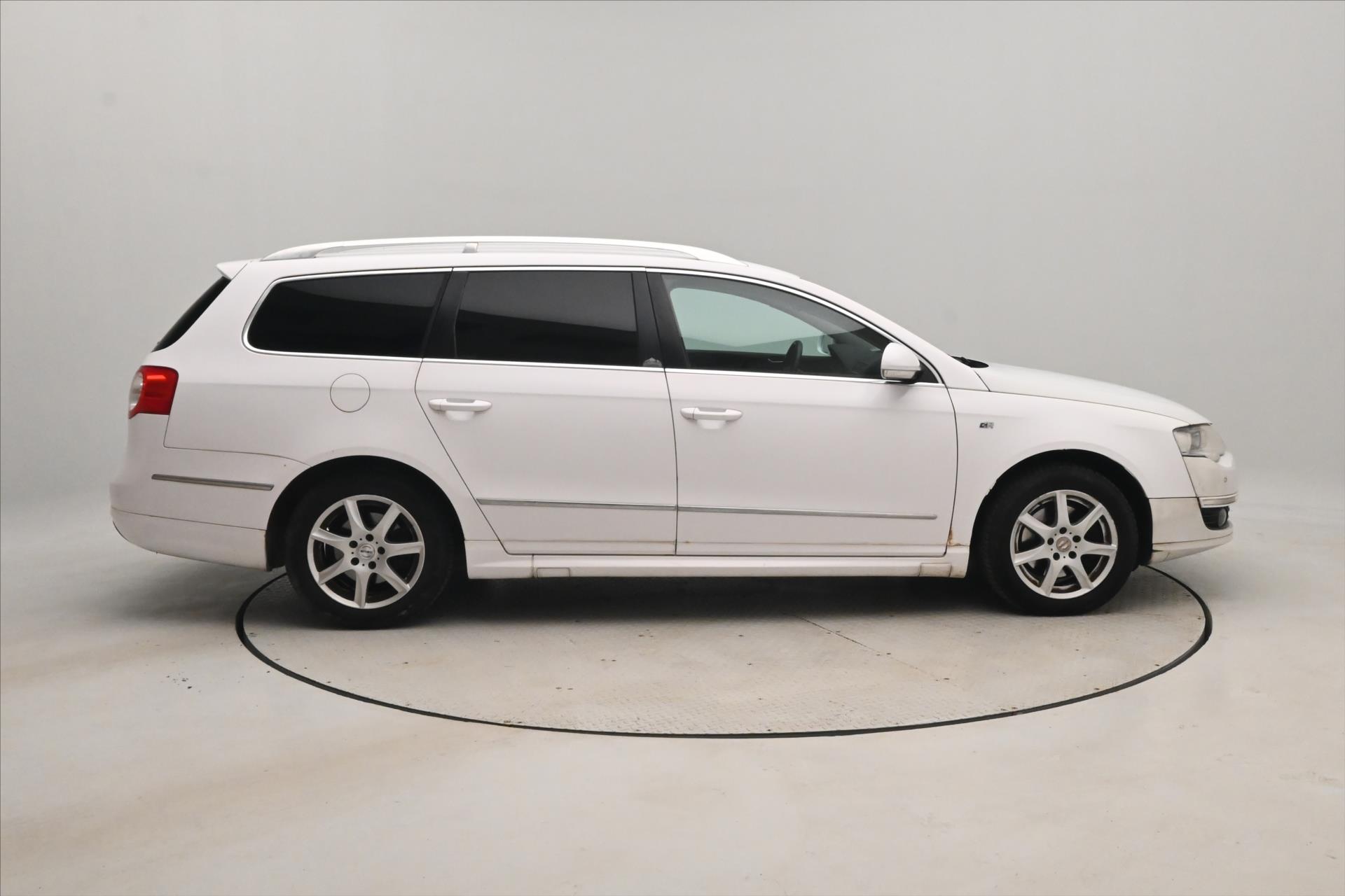 Hlavní fotografie vozu Volkswagen Passat 2,0 TDI 103kW 4x4 Manuál (4)