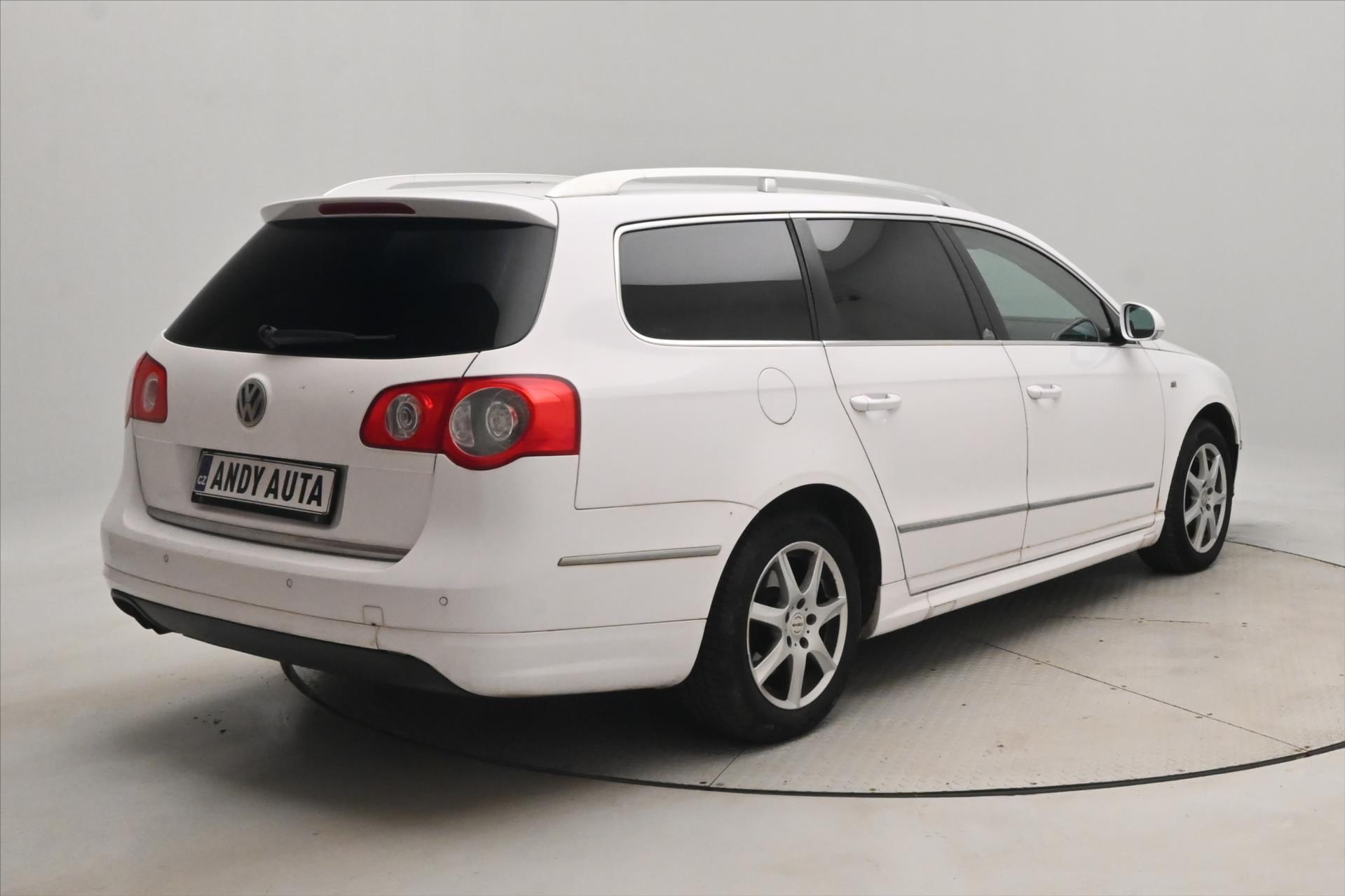 Hlavní fotografie vozu Volkswagen Passat 2,0 TDI 103kW 4x4 Manuál (5)