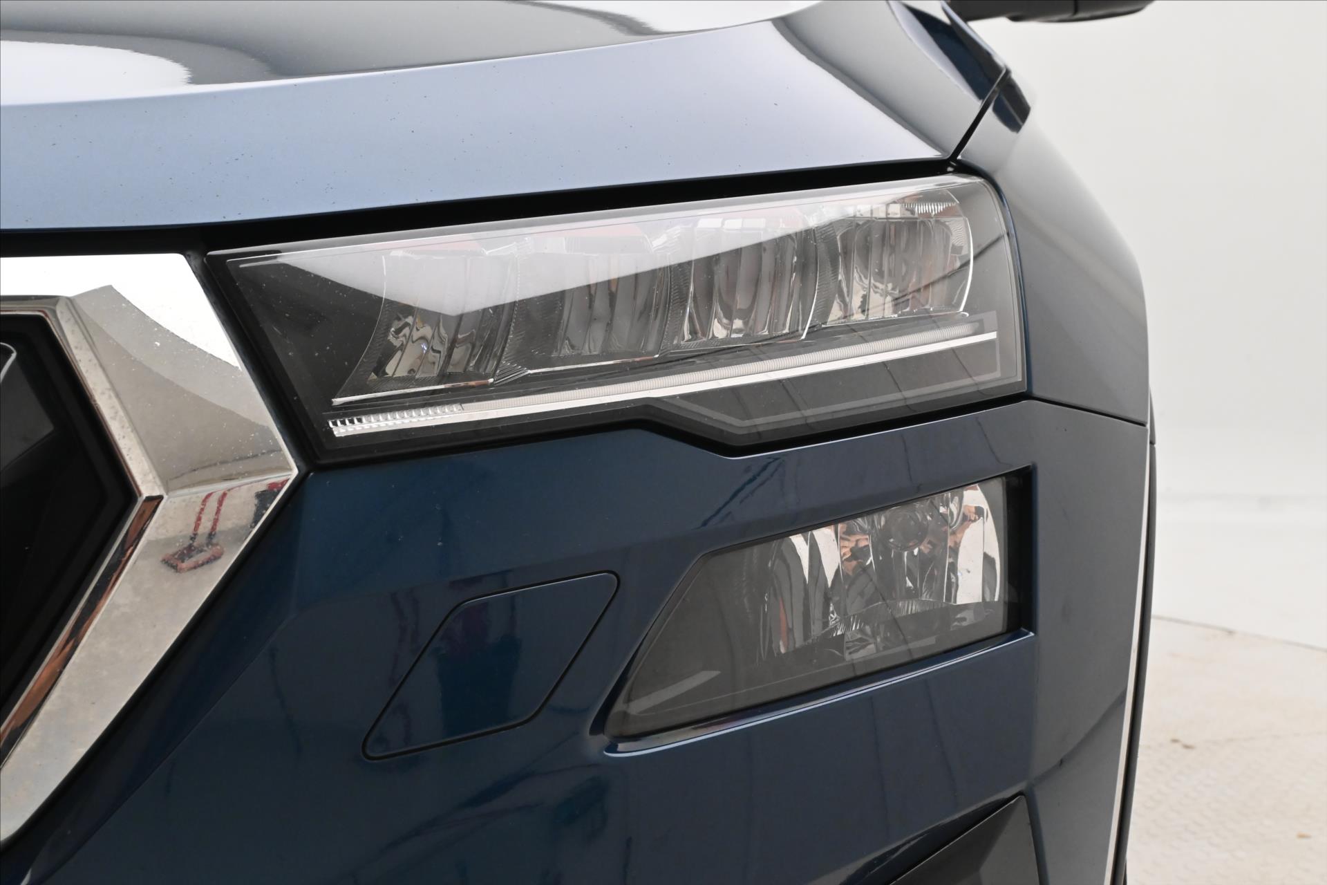 Main photo of the car Skoda Karoq 2.0 TDI 110 kW 4x4 DSG TOUR Warranty up to 5 years (30)