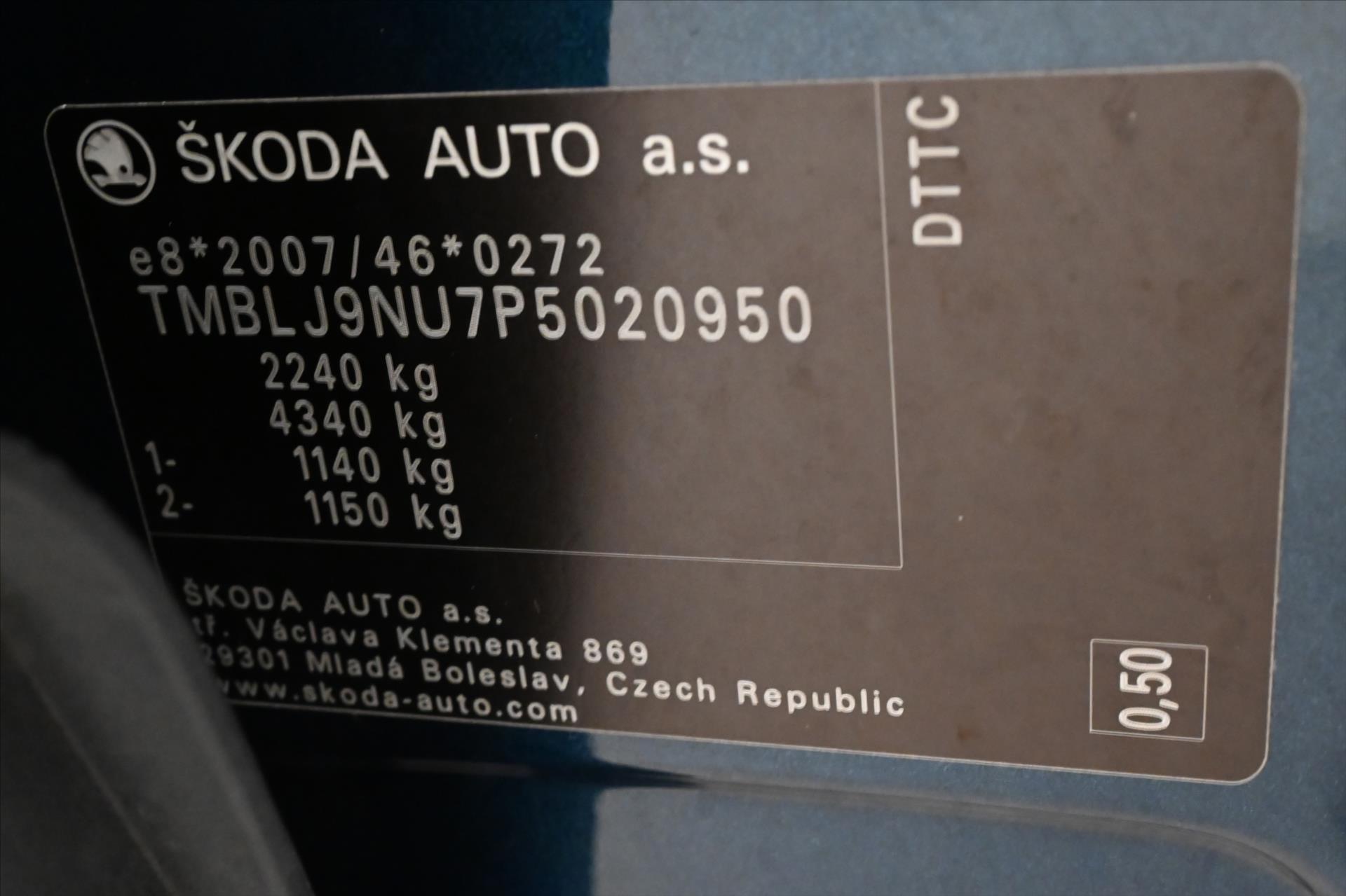 Hlavní fotografie vozu Škoda Karoq 2,0 TDI 110kW 4x4 DSG TOUR Záruka až 5 let (12)