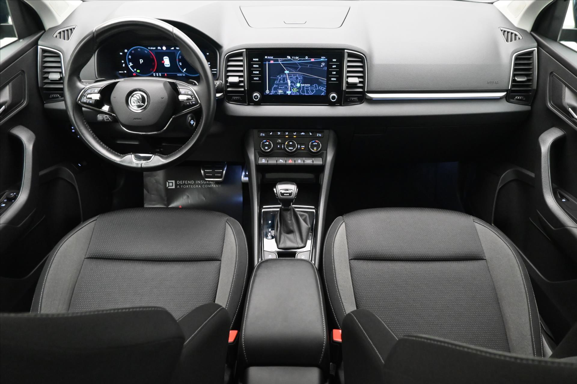 Hlavní fotografie vozu Škoda Karoq 2,0 TDI 110kW 4x4 DSG TOUR Záruka až 5 let (15)