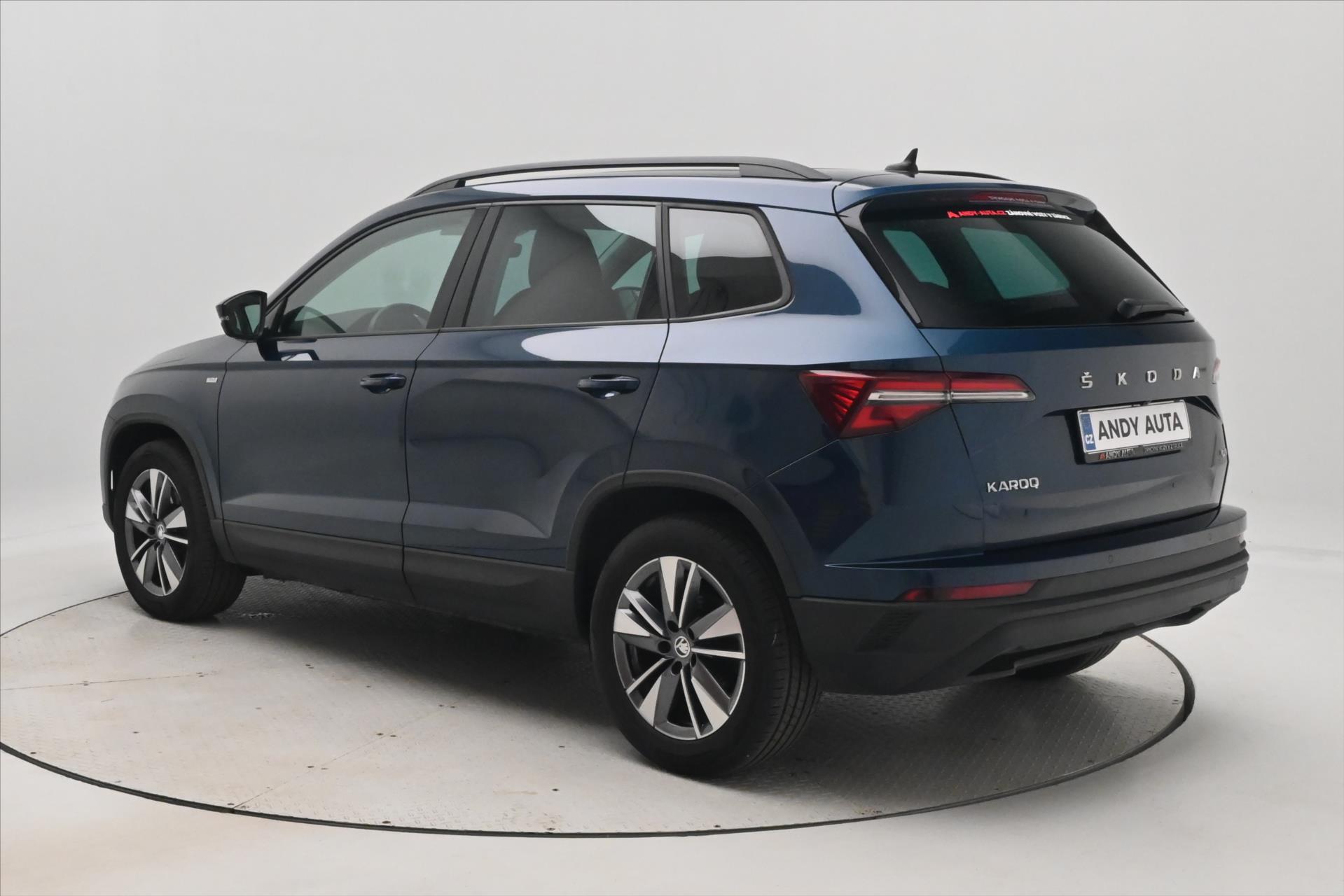 Hlavní fotografie vozu Škoda Karoq 2,0 TDI 110kW 4x4 DSG TOUR Záruka až 5 let (7)