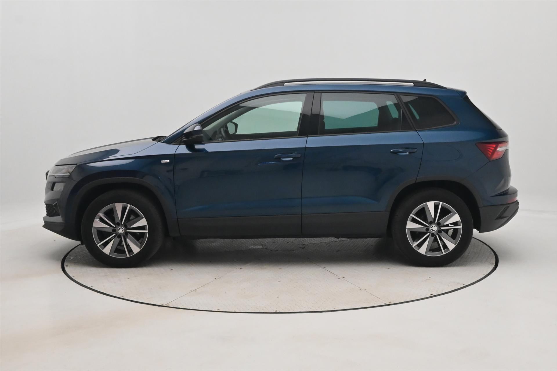 Hlavní fotografie vozu Škoda Karoq 2,0 TDI 110kW 4x4 DSG TOUR Záruka až 5 let (8)