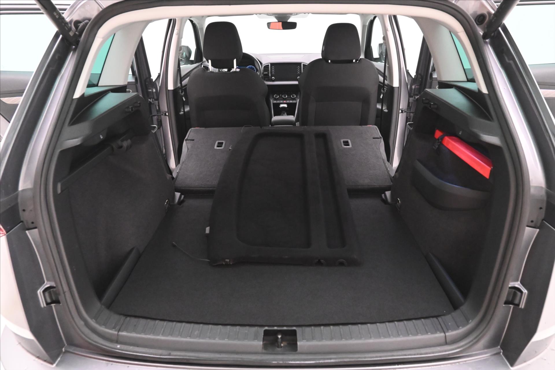 Main photo of the car Skoda Karoq 2.0 TDI 110kW DSG Style Warranty up to 5 years (11)