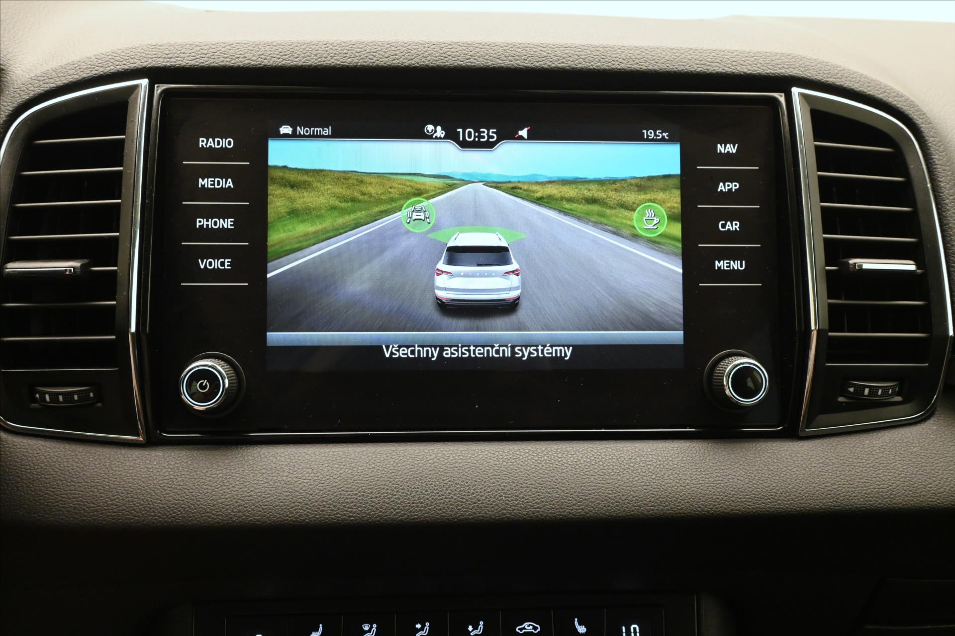 Main photo of the car Skoda Karoq 2.0 TDI 110kW DSG Style Warranty up to 5 years (19)