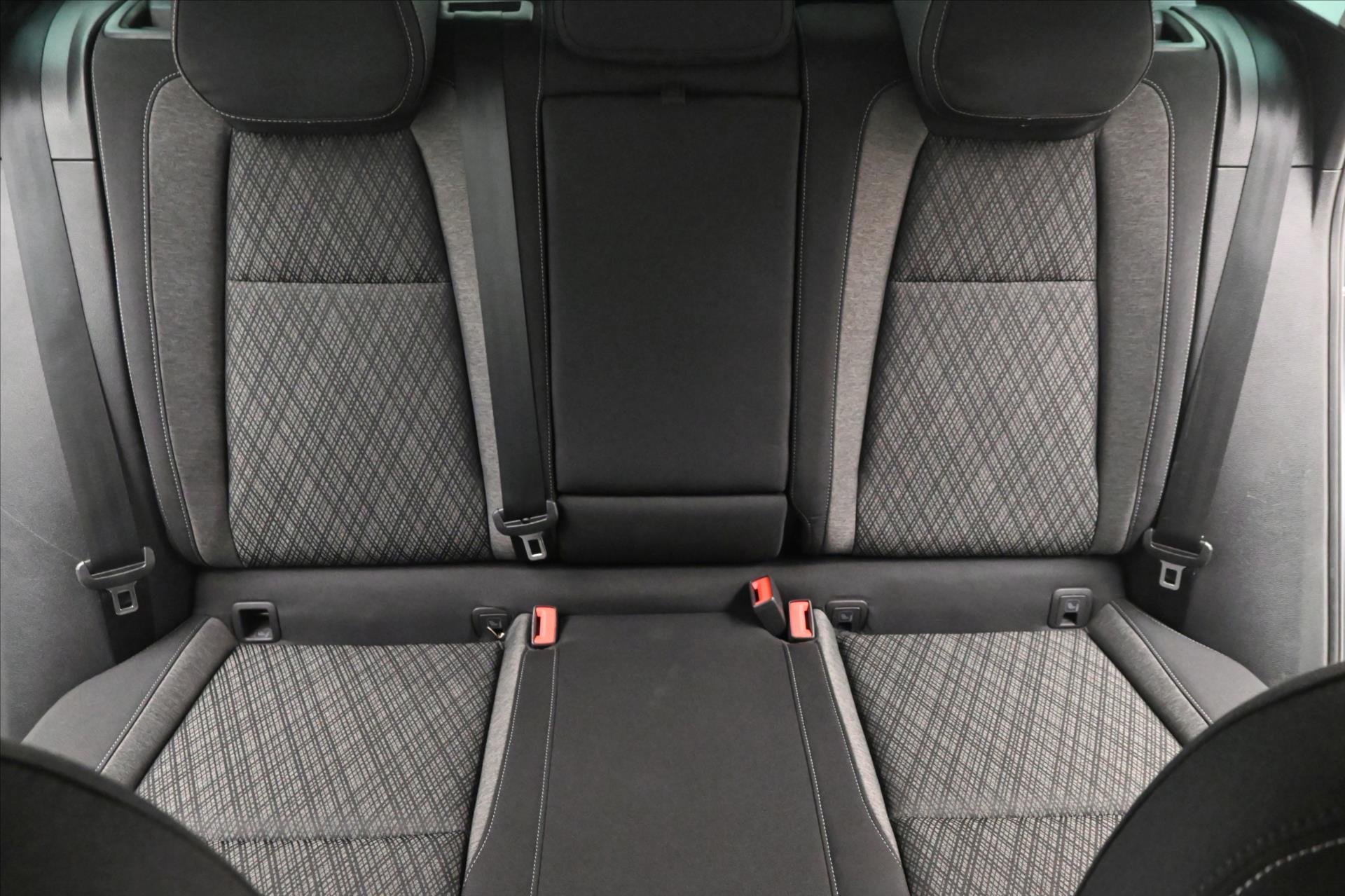Main photo of the car Skoda Karoq 2.0 TDI 110kW DSG Style Warranty up to 5 years (28)