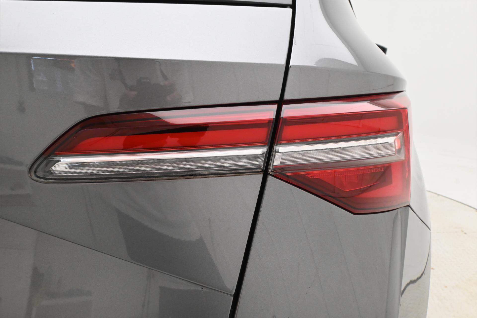 Main photo of the car Skoda Karoq 2.0 TDI 110kW DSG Style Warranty up to 5 years (31)