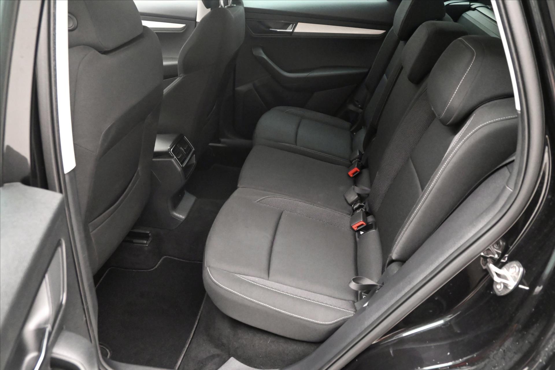Hlavní fotografie vozu Škoda Karoq 2,0 TDI 85kW DSG Ambition Záruka až 5 let (14)