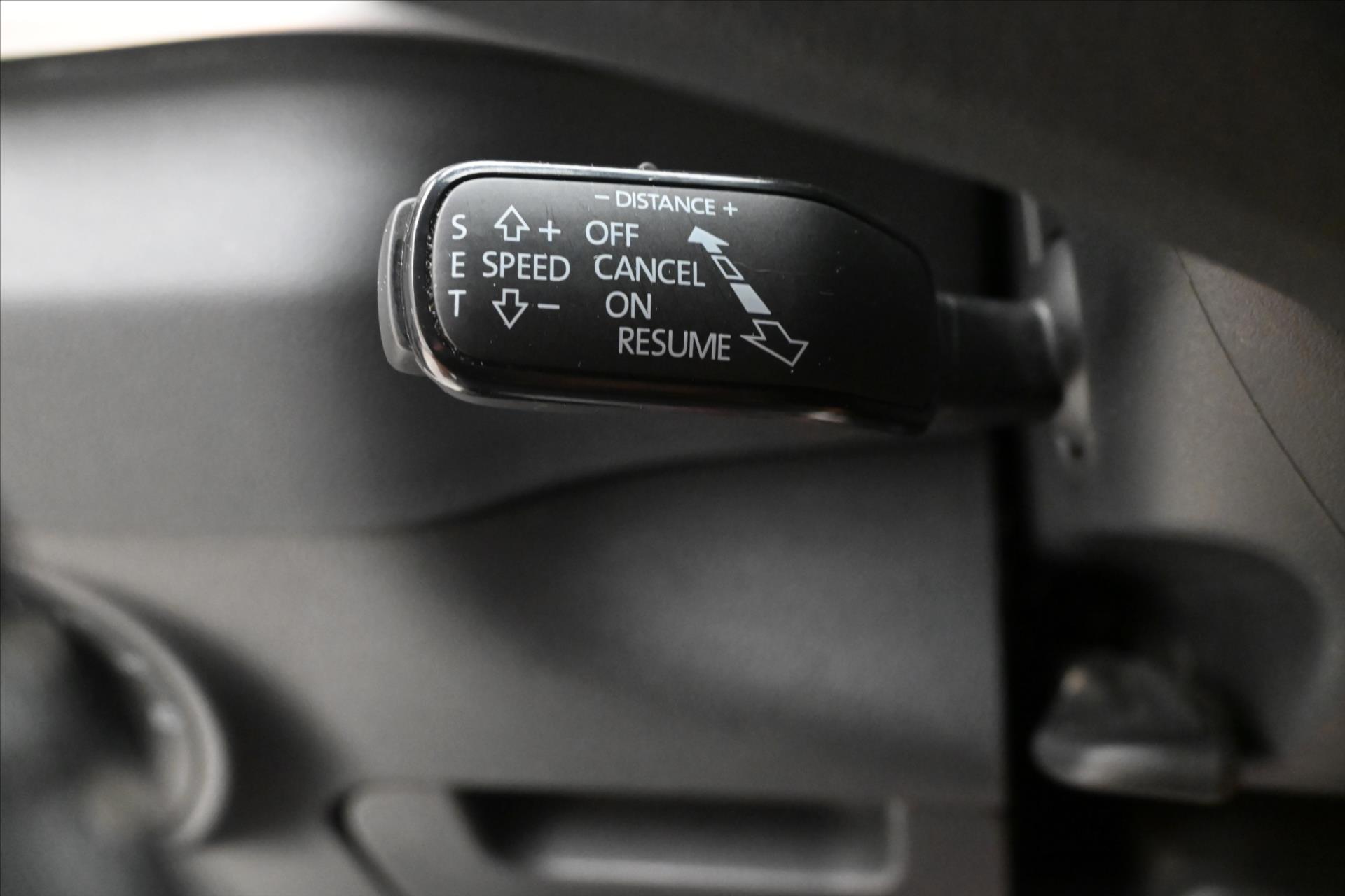 Hlavní fotografie vozu Škoda Karoq 2,0 TDI 85kW DSG Ambition Záruka až 5 let (23)