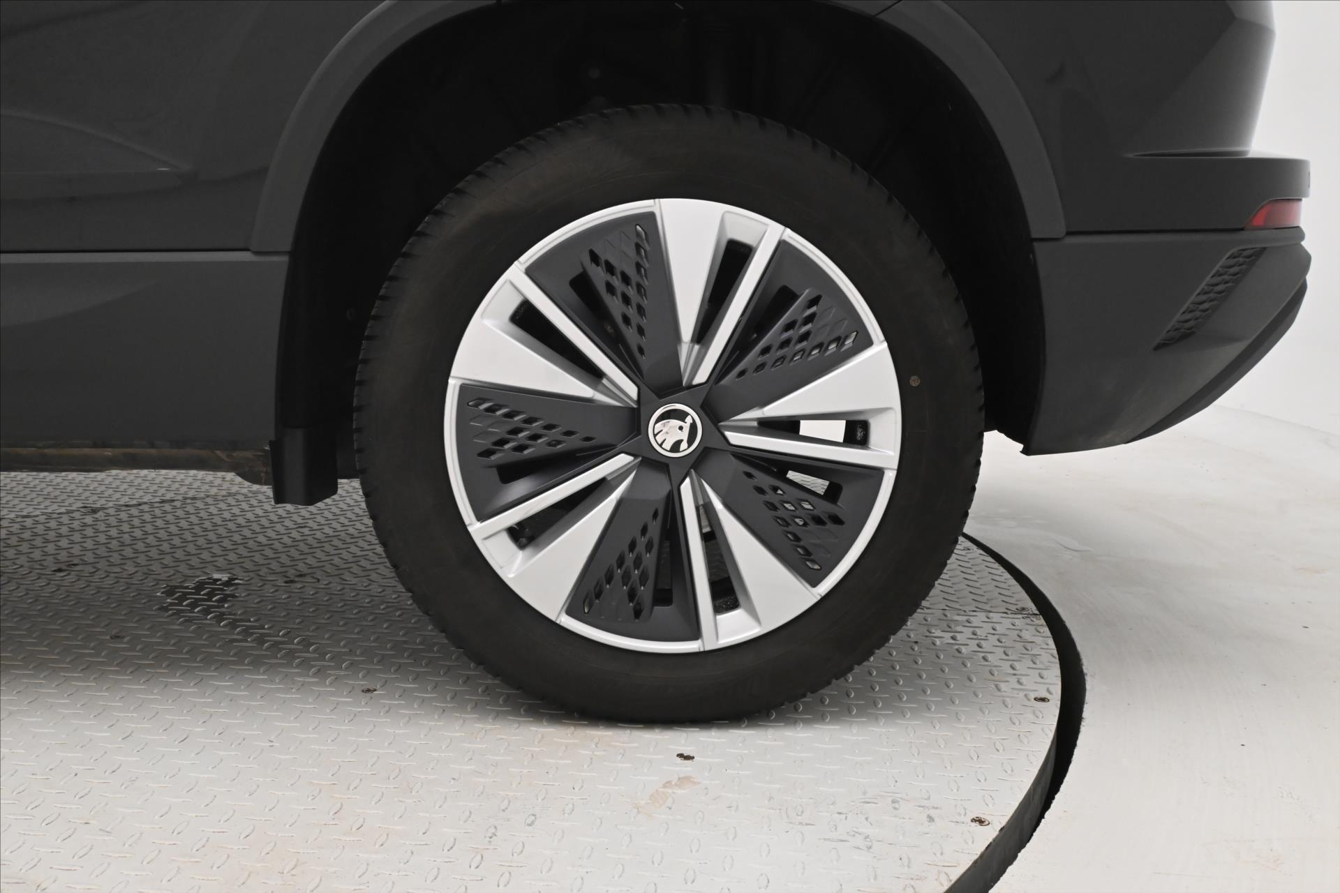 Hlavní fotografie vozu Škoda Karoq 2,0 TDI 85kW DSG Ambition Záruka až 5 let (31)