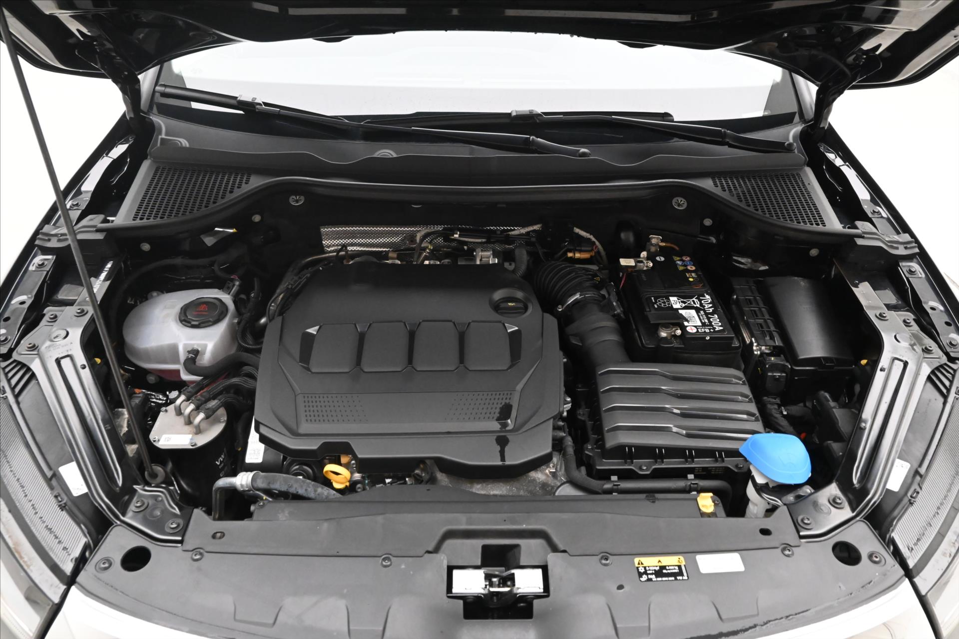 Hlavní fotografie vozu Škoda Karoq 2,0 TDI 85kW DSG Ambition Záruka až 5 let (9)