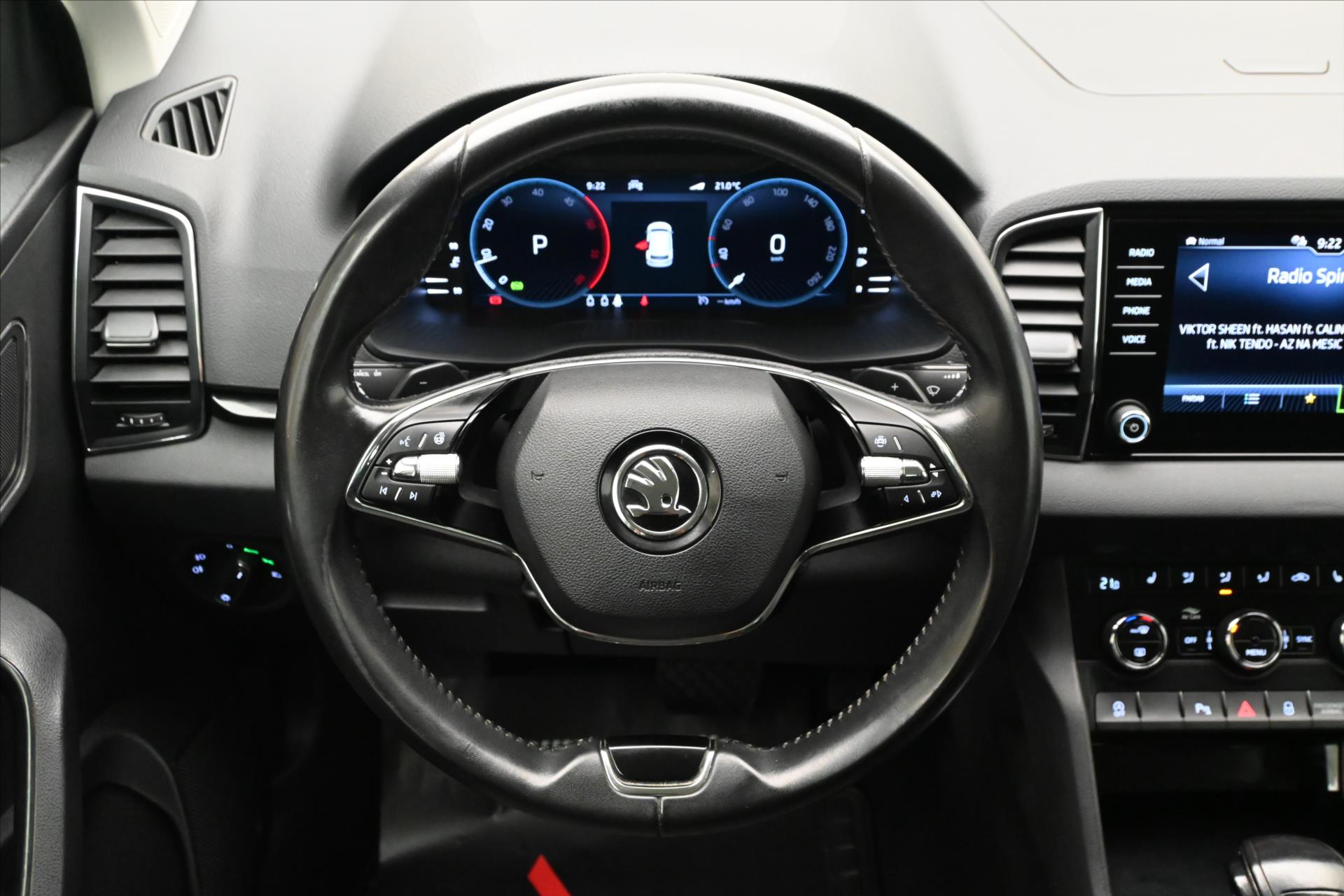Main photo of the car Skoda Karoq 2,0 TDI 110 kW 4x4 DSG Style Záruka až 5 let (19)