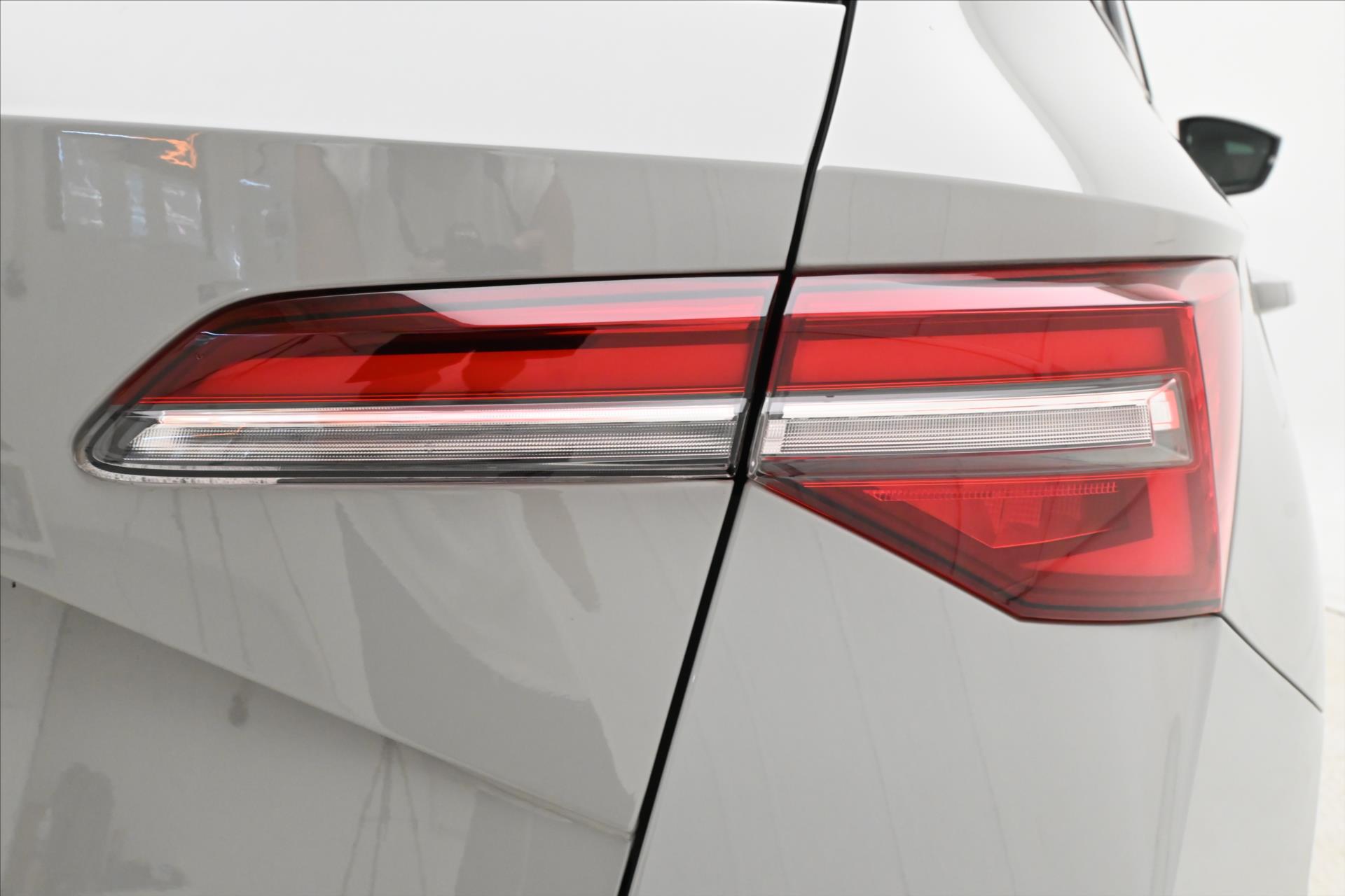 Main photo of the car Skoda Karoq 2,0 TDI 110 kW 4x4 DSG Style Záruka až 5 let (30)