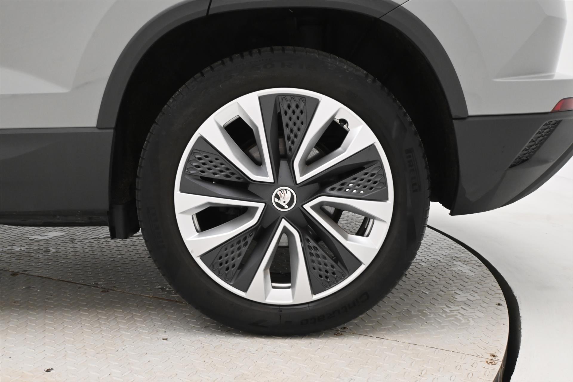 Main photo of the car Skoda Karoq 2,0 TDI 110 kW 4x4 DSG Style Záruka až 5 let (31)