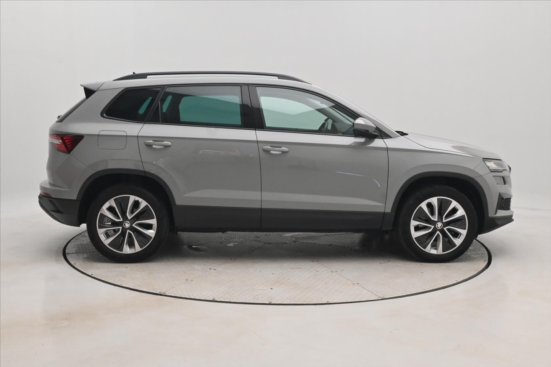 Main photo of the car Skoda Karoq 2,0 TDI 110 kW 4x4 DSG Style Záruka až 5 let (5)