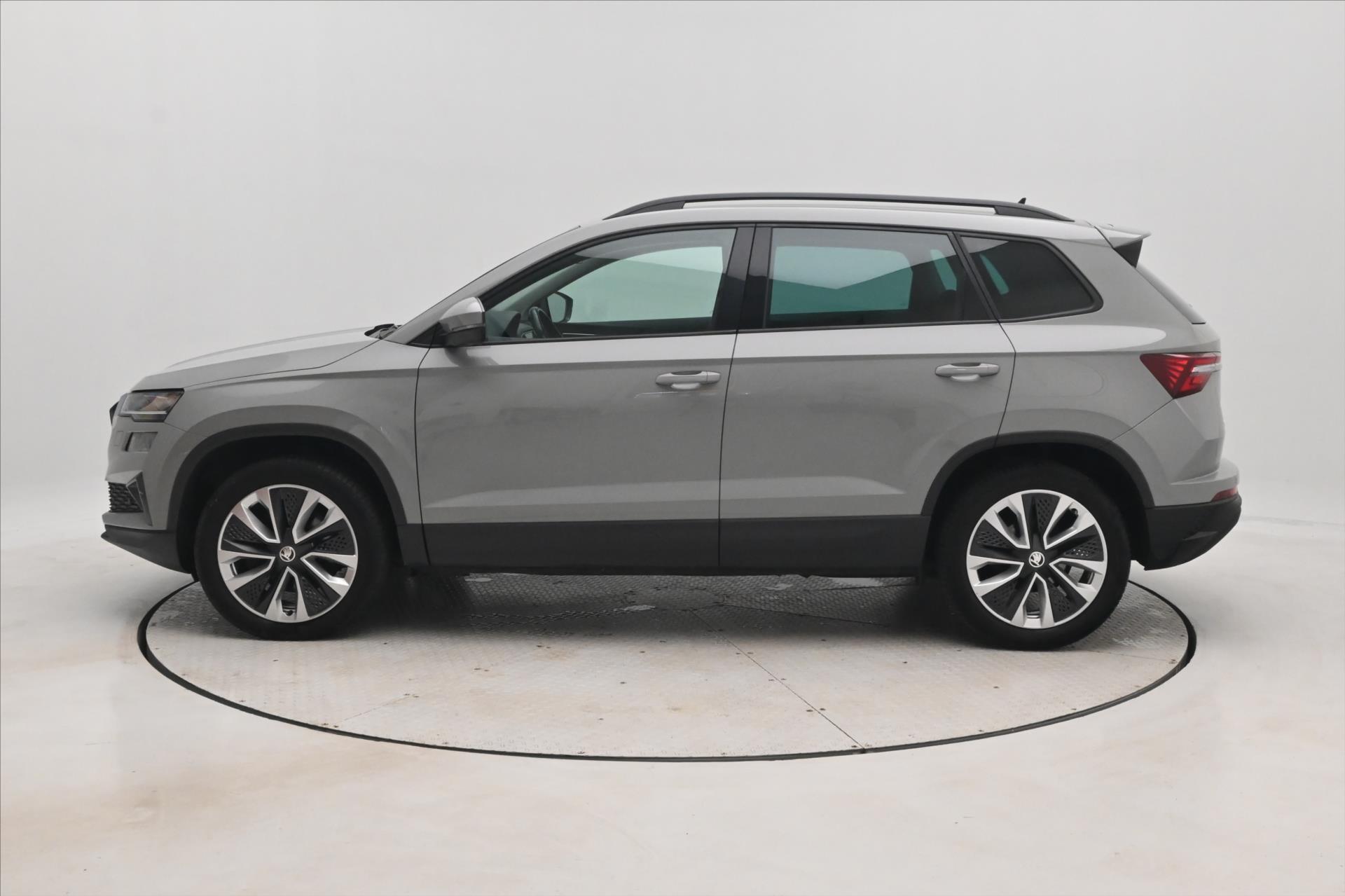 Main photo of the car Skoda Karoq 2,0 TDI 110 kW 4x4 DSG Style Záruka až 5 let (9)