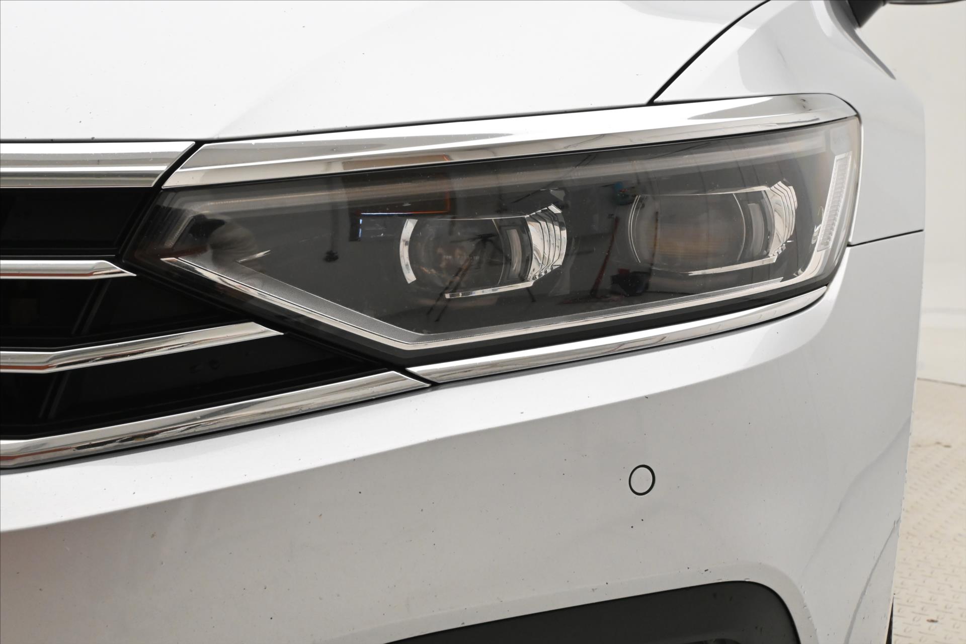 Main photo of the car Volkswagen Passat 2.0 TDI 110kW DSG Business Warranty up to 5 years (29)